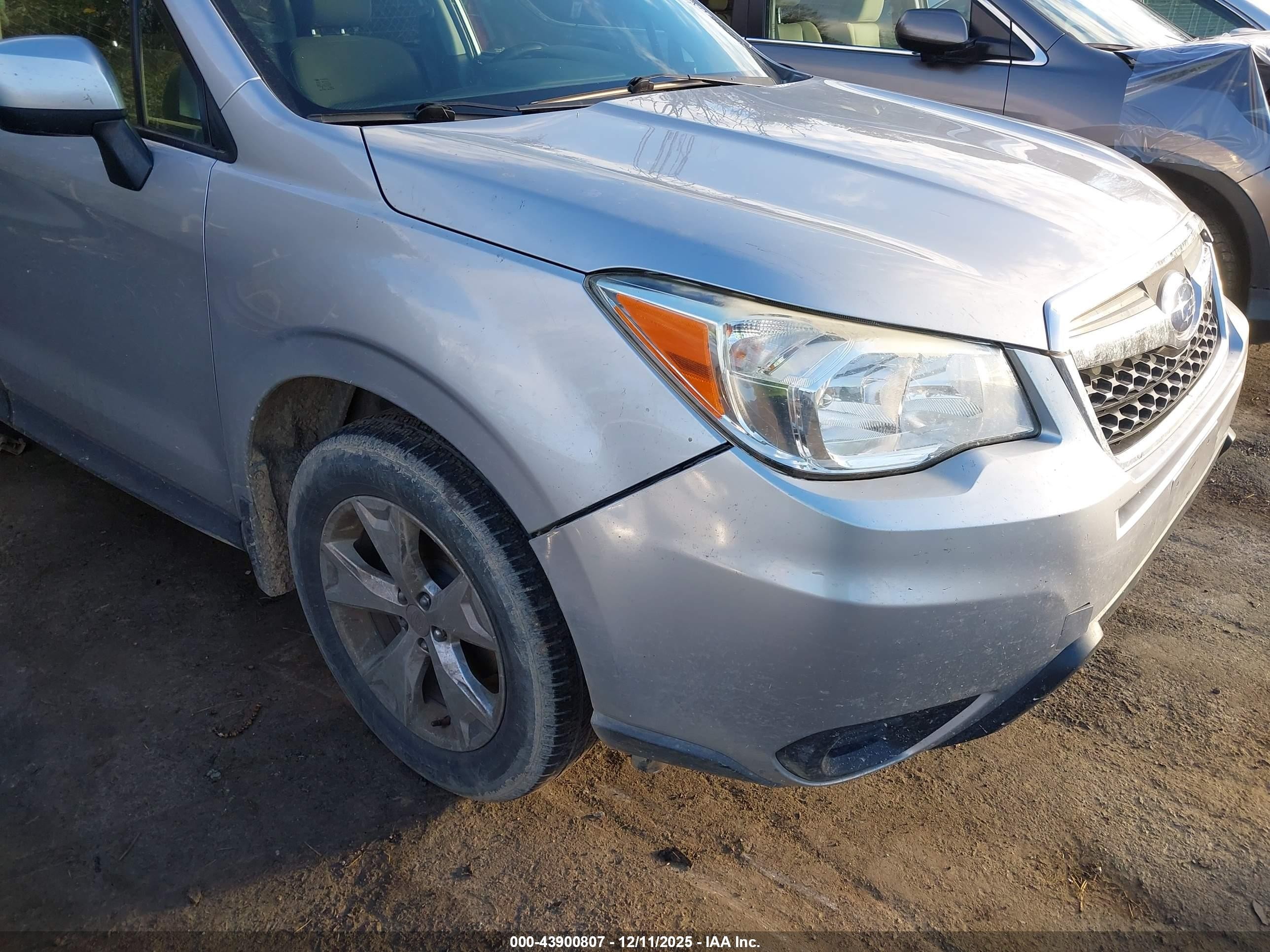 2015 Subaru Forester 2.5i Premium Silver vin: JF2SJADC0FH597226