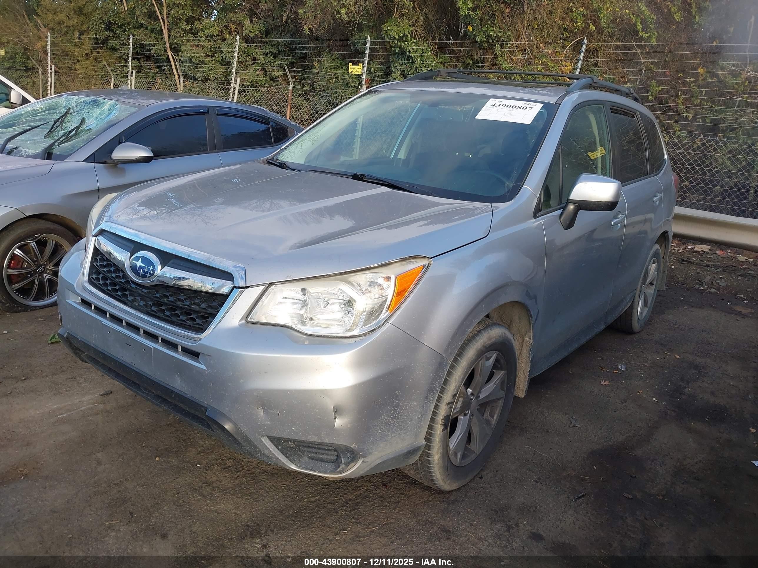 2015 Subaru Forester 2.5i Premium Silver vin: JF2SJADC0FH597226