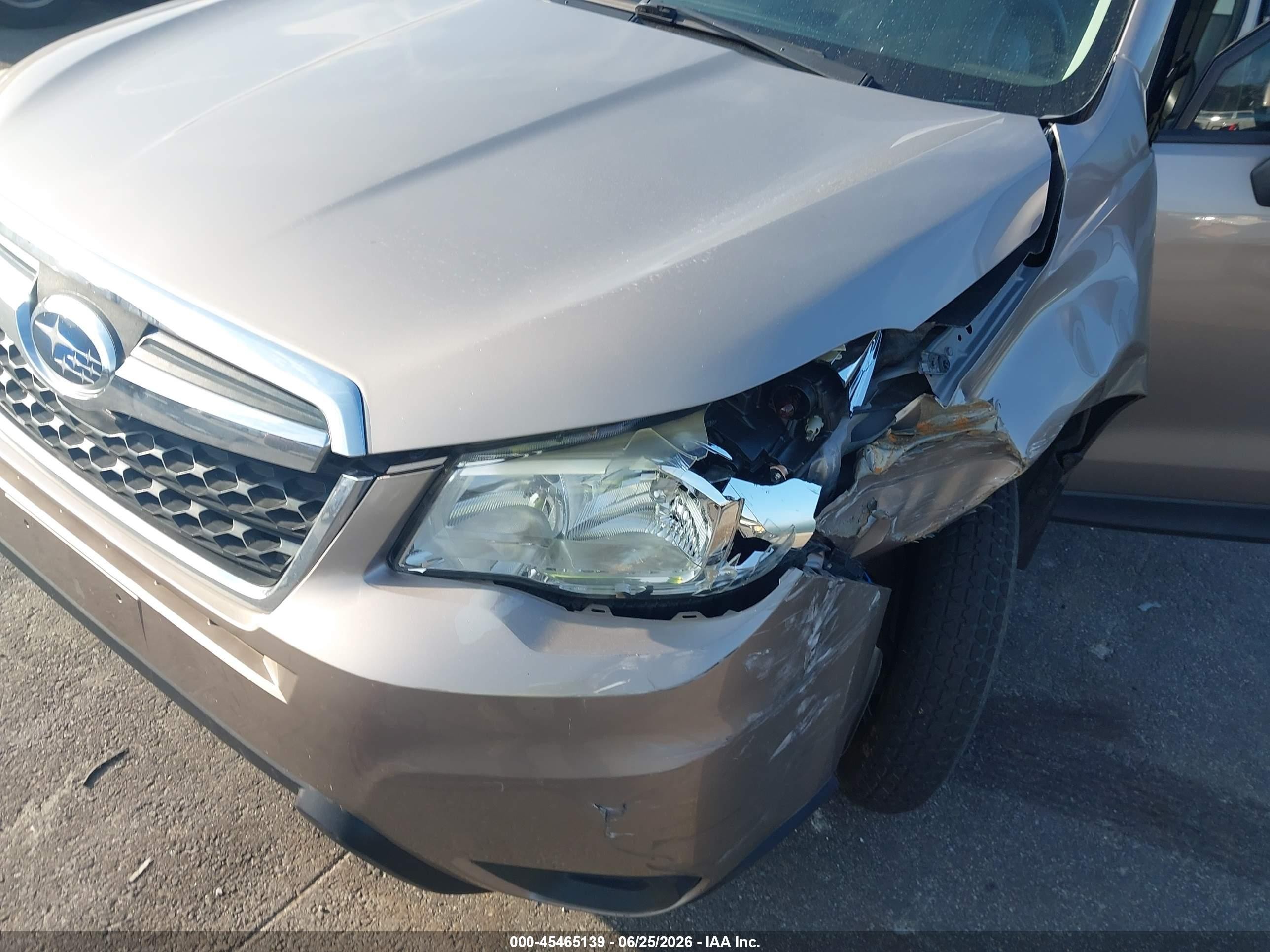 2015 Subaru Forester 2.5i Premium Золотой vin: JF2SJADC0FH816038