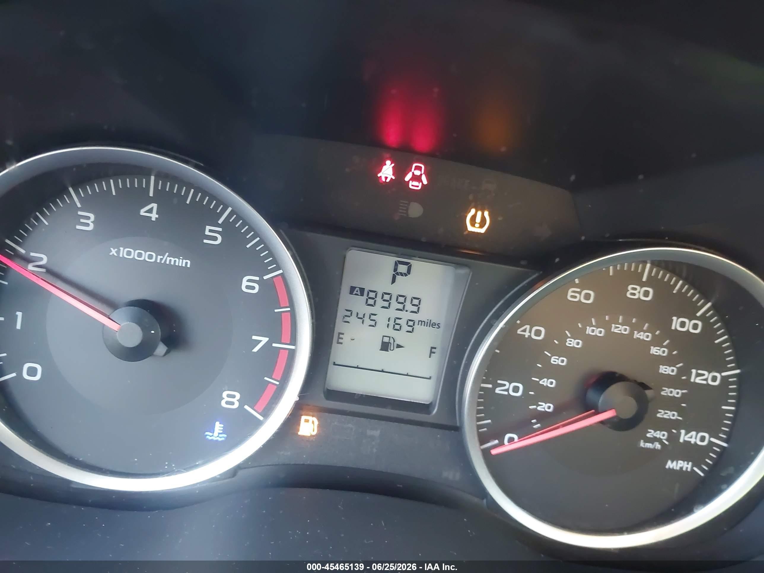 2015 Subaru Forester 2.5i Premium Золотой vin: JF2SJADC0FH816038