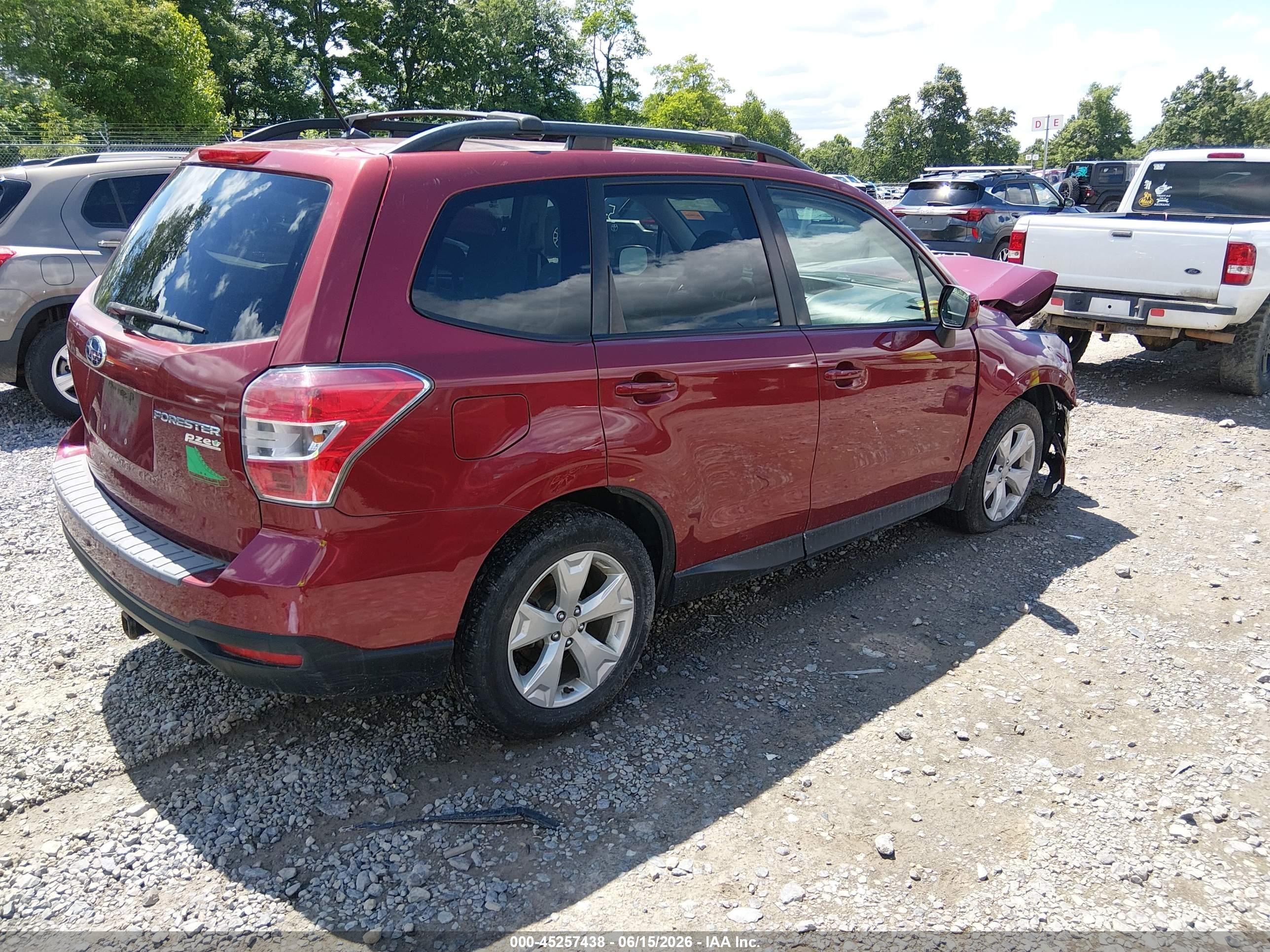2015 Subaru Forester 2.5i Premium Red vin: JF2SJADC0FH824415