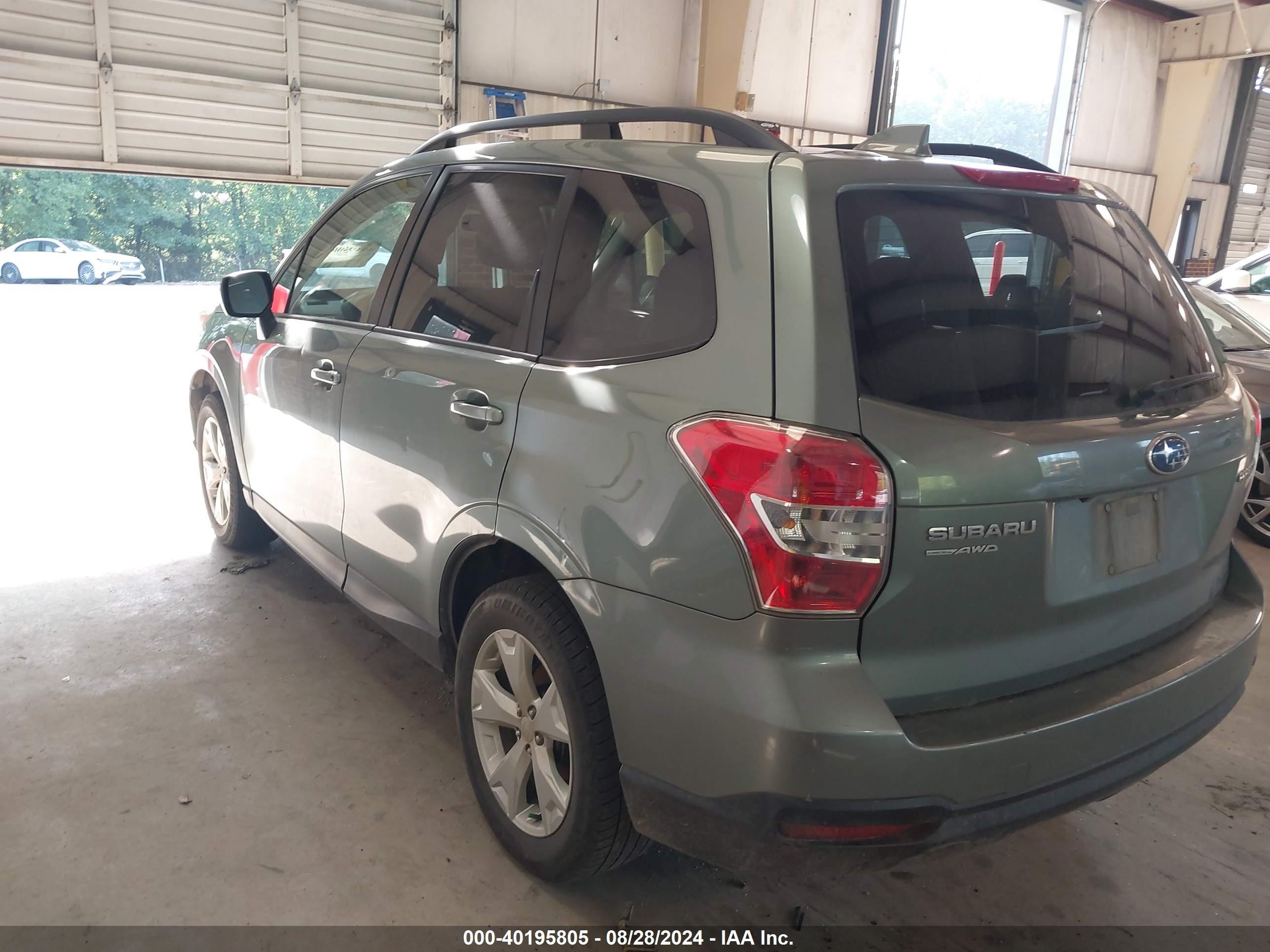 2016 Subaru Forester 2.5i Premium Green vin: JF2SJADC0GH527680