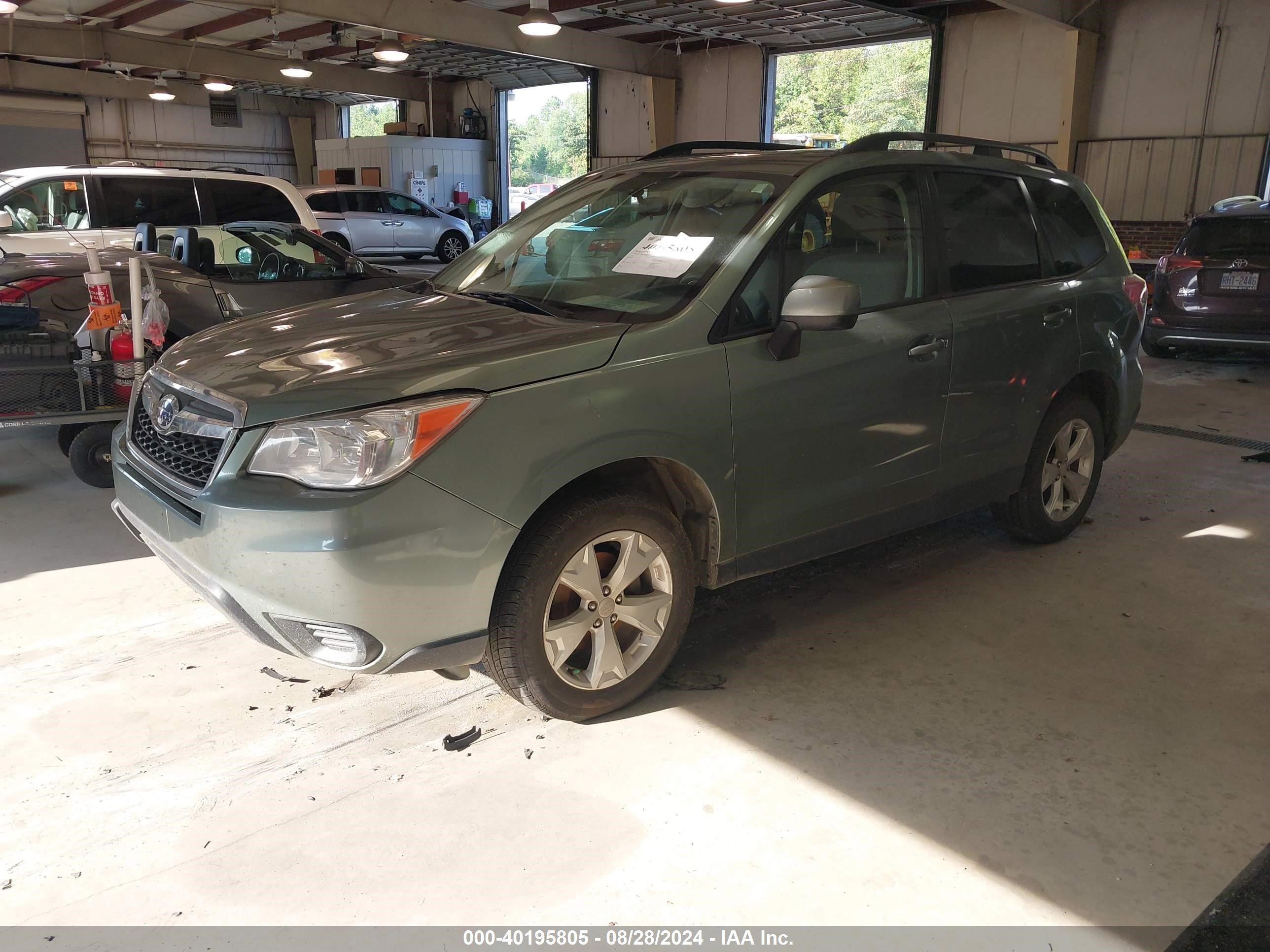 2016 Subaru Forester 2.5i Premium Green vin: JF2SJADC0GH527680
