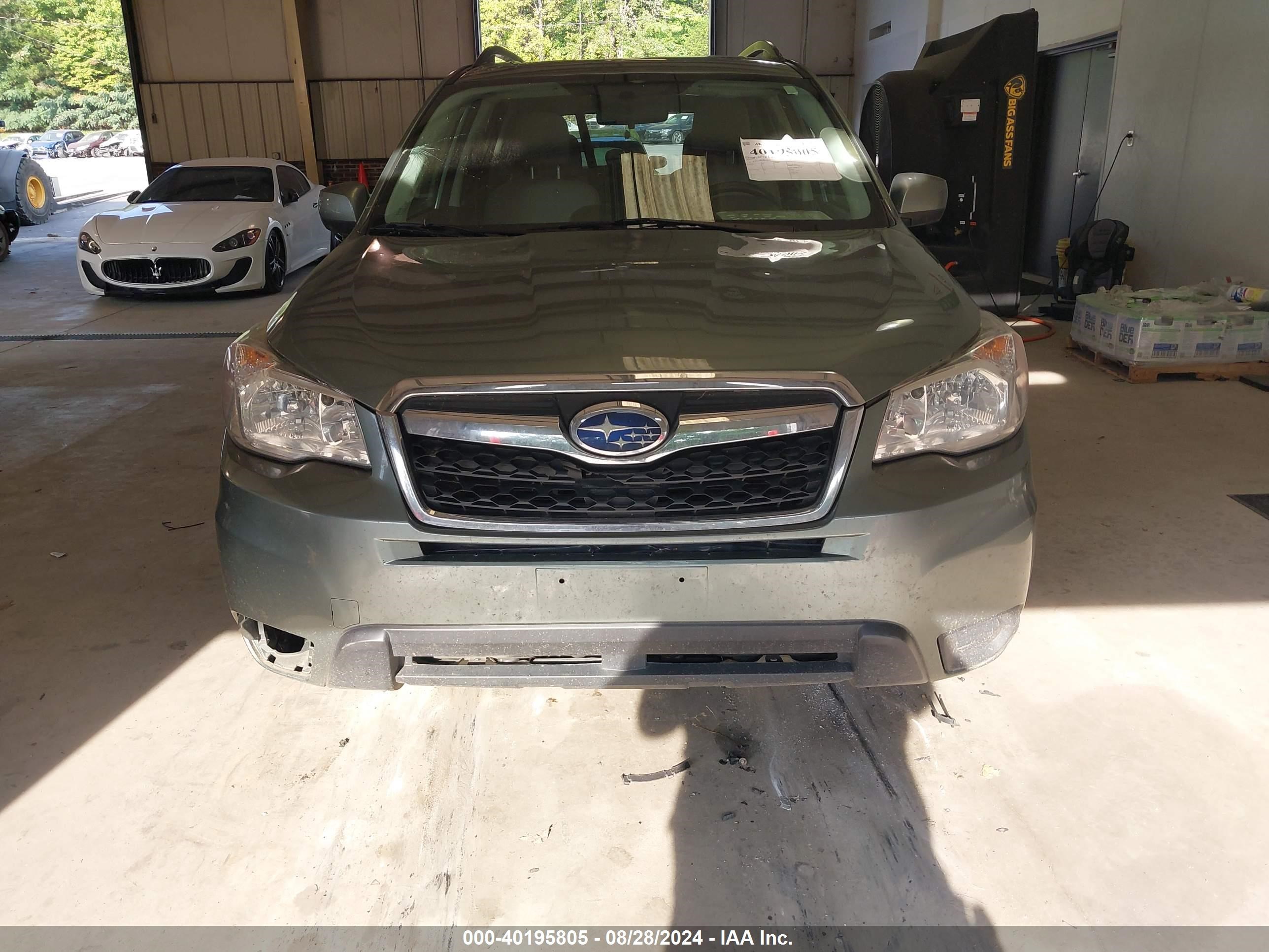 2016 Subaru Forester 2.5i Premium Green vin: JF2SJADC0GH527680