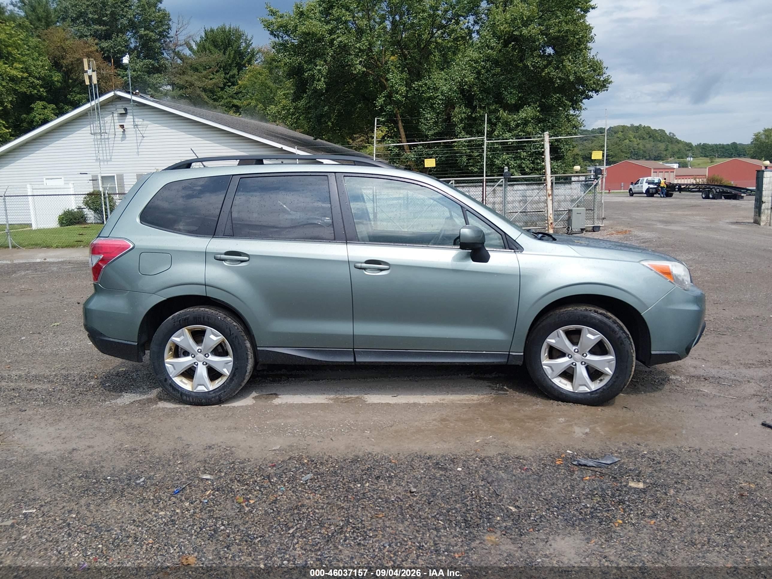 2014 Subaru Forester 2.5i Premium Green vin: JF2SJADC1EH414611