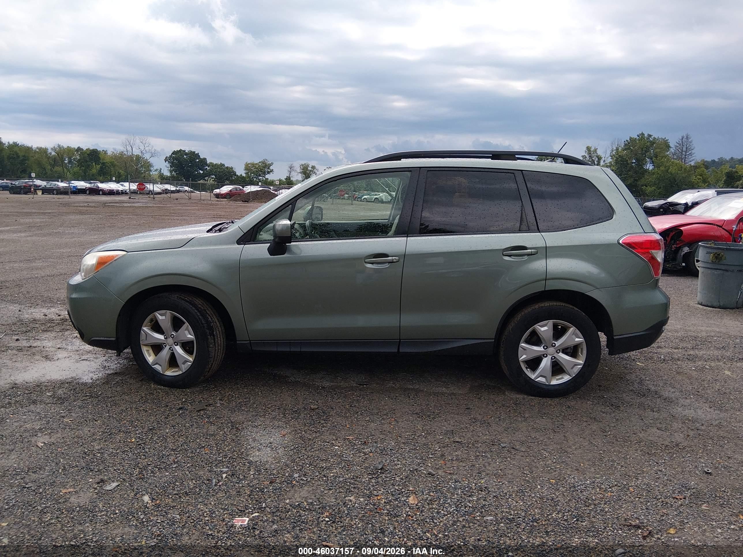 2014 Subaru Forester 2.5i Premium Green vin: JF2SJADC1EH414611