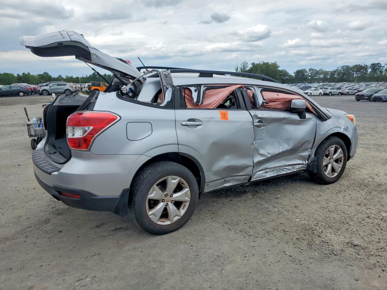 2014 Subaru Forester 2.5i Premium Серебряный vin: JF2SJADC1EH500713