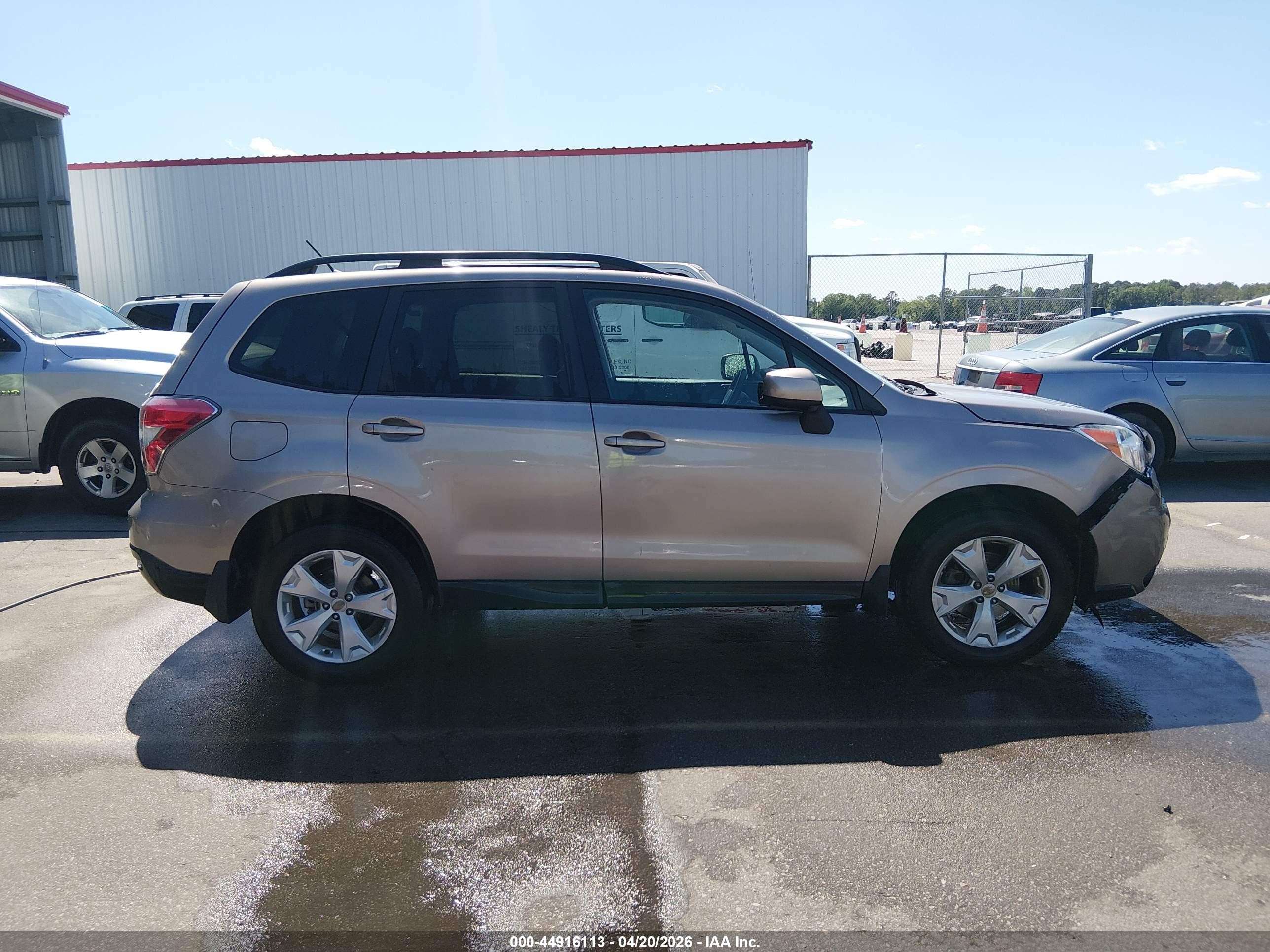 2015 Subaru Forester 2.5i Premium Brown vin: JF2SJADC1FH403013