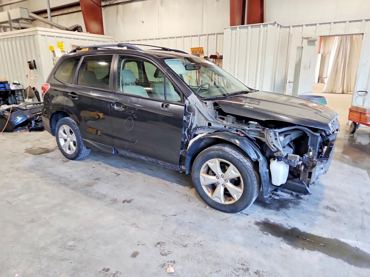 2015 Subaru Forester 2.5i Premium Gray vin: JF2SJADC1FH415839