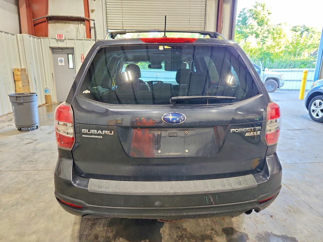 2015 Subaru Forester 2.5i Premium Gray vin: JF2SJADC1FH415839
