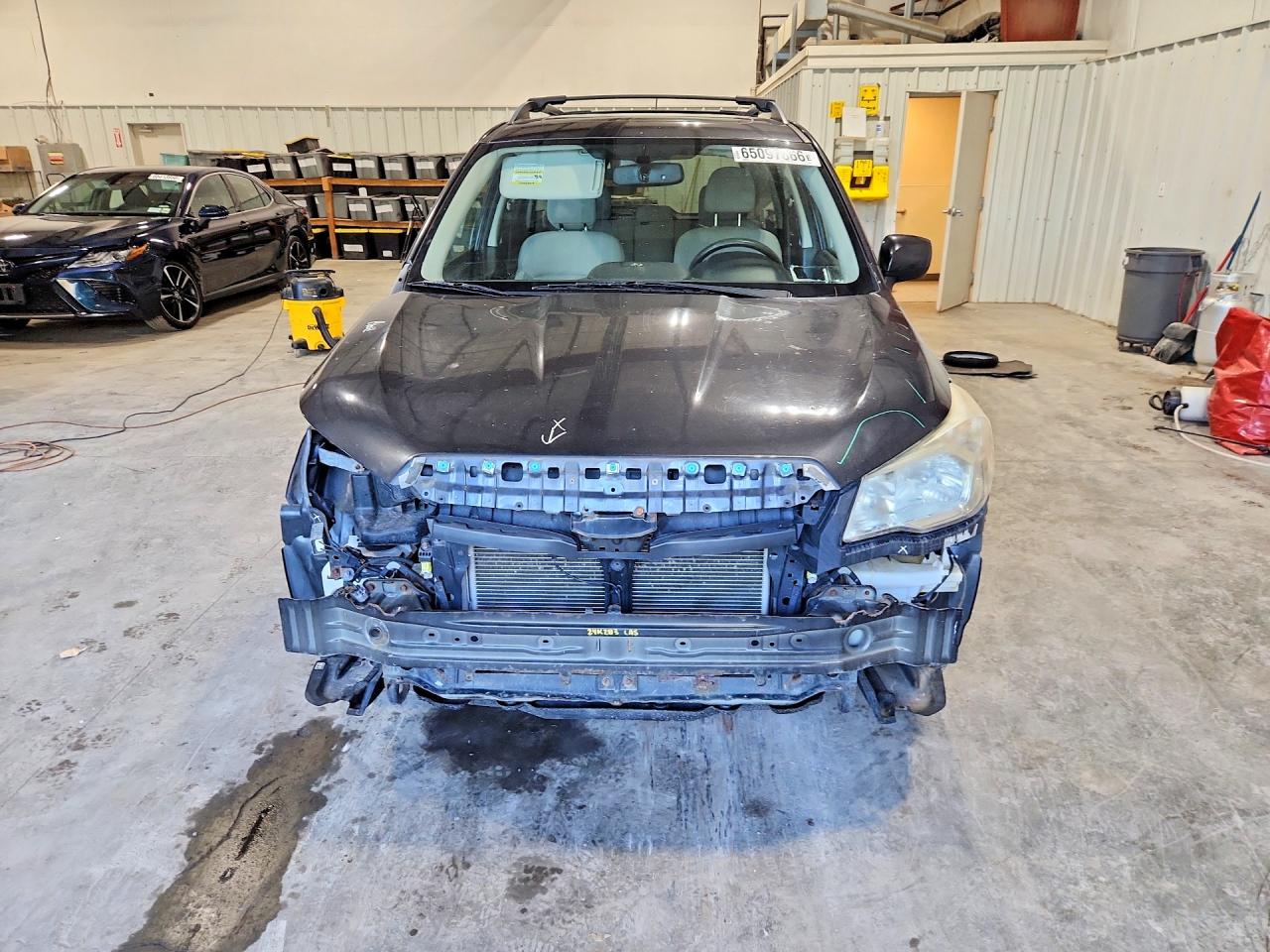 2015 Subaru Forester 2.5i Premium Gray vin: JF2SJADC1FH415839