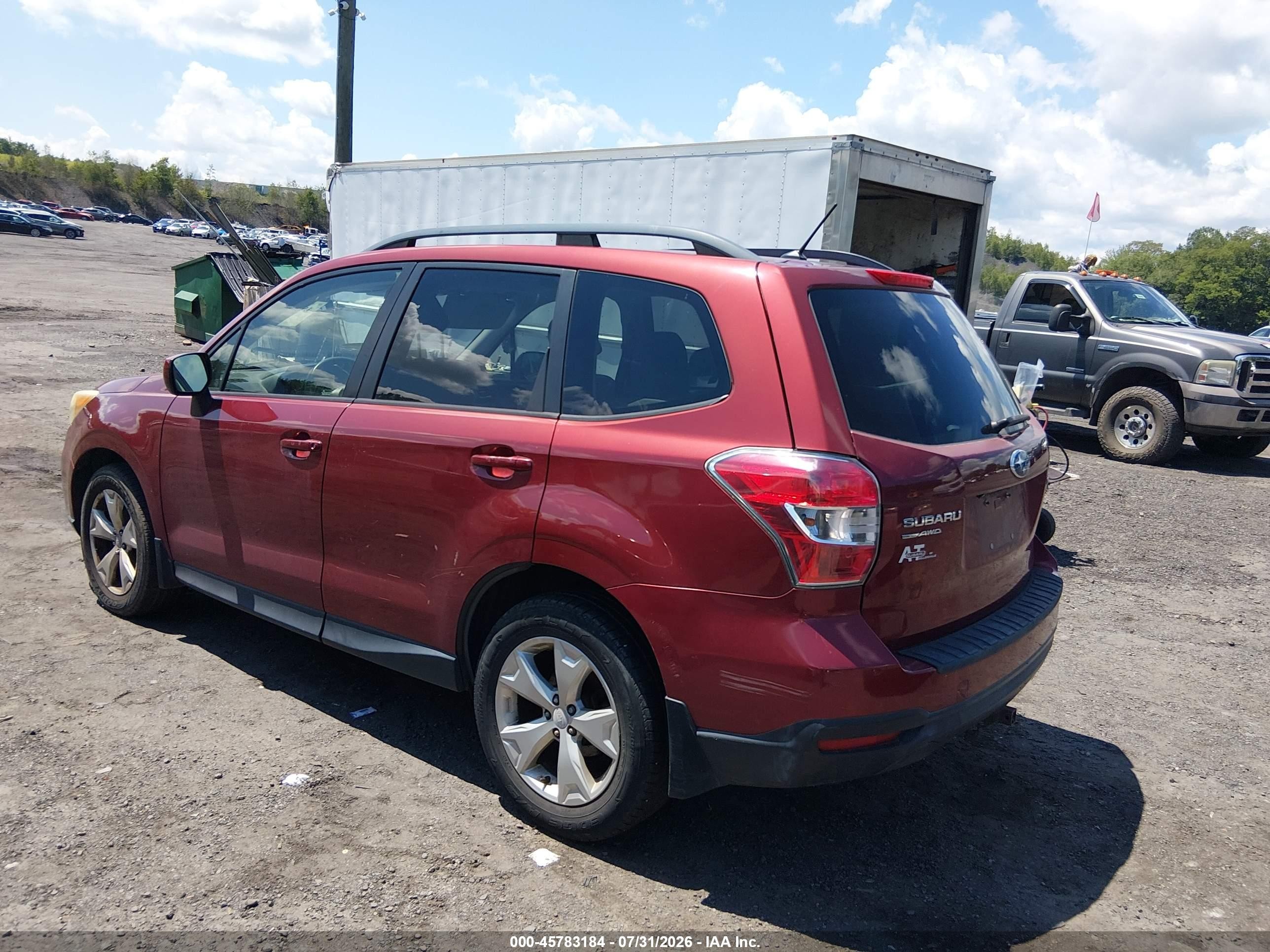 2015 Subaru Forester 2.5i Premium Burgundy vin: JF2SJADC1FH454740
