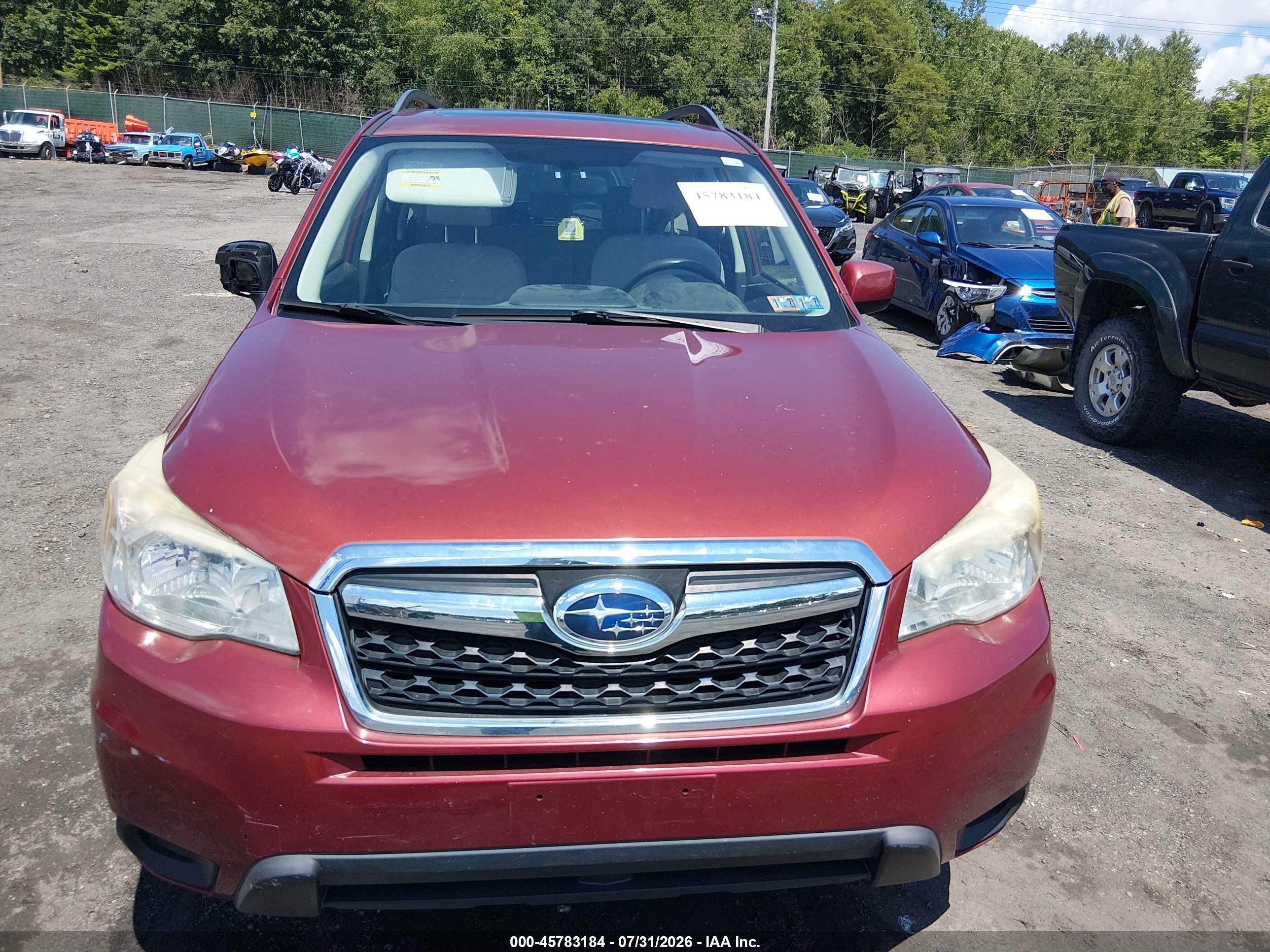 2015 Subaru Forester 2.5i Premium Burgundy vin: JF2SJADC1FH454740