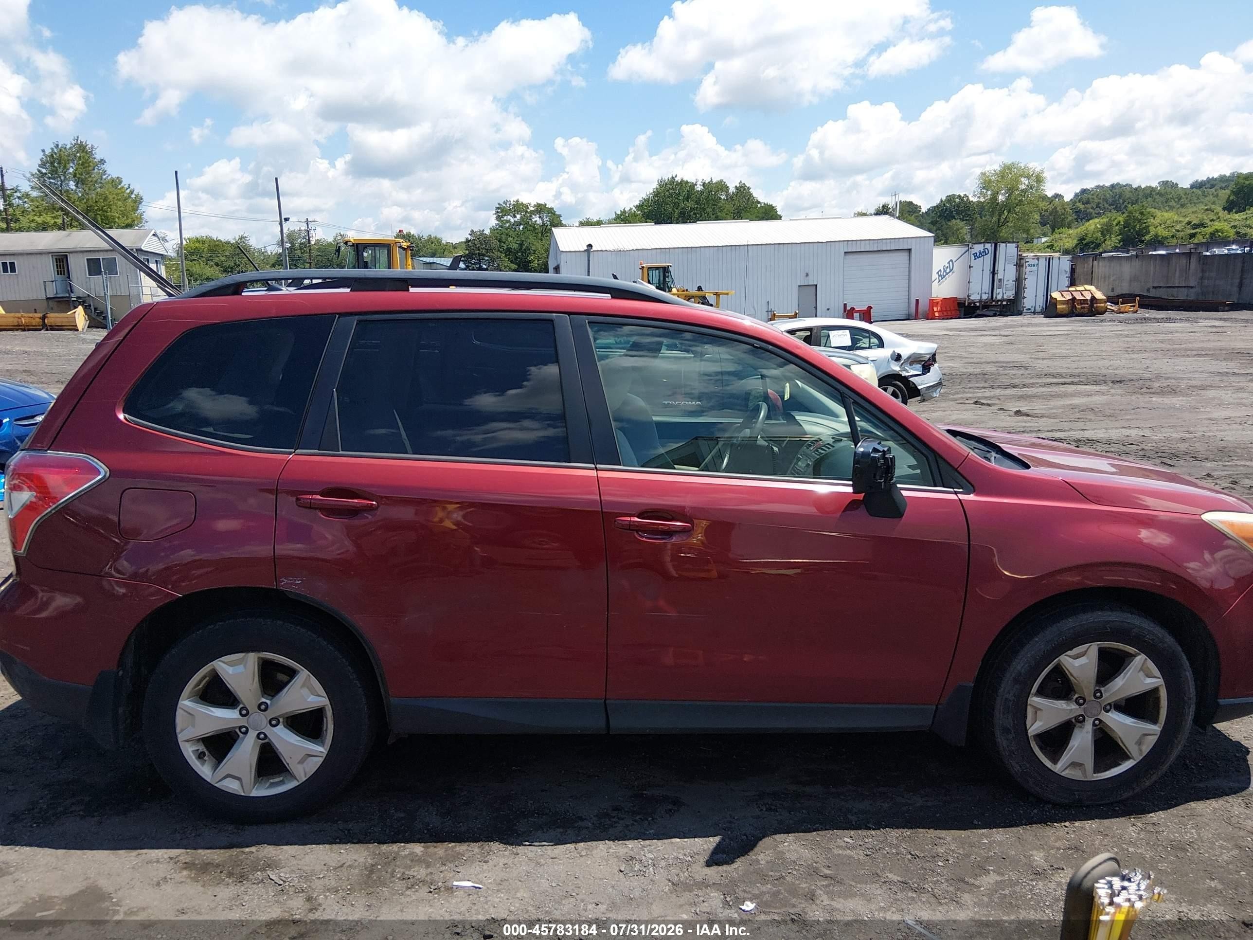 2015 Subaru Forester 2.5i Premium Burgundy vin: JF2SJADC1FH454740