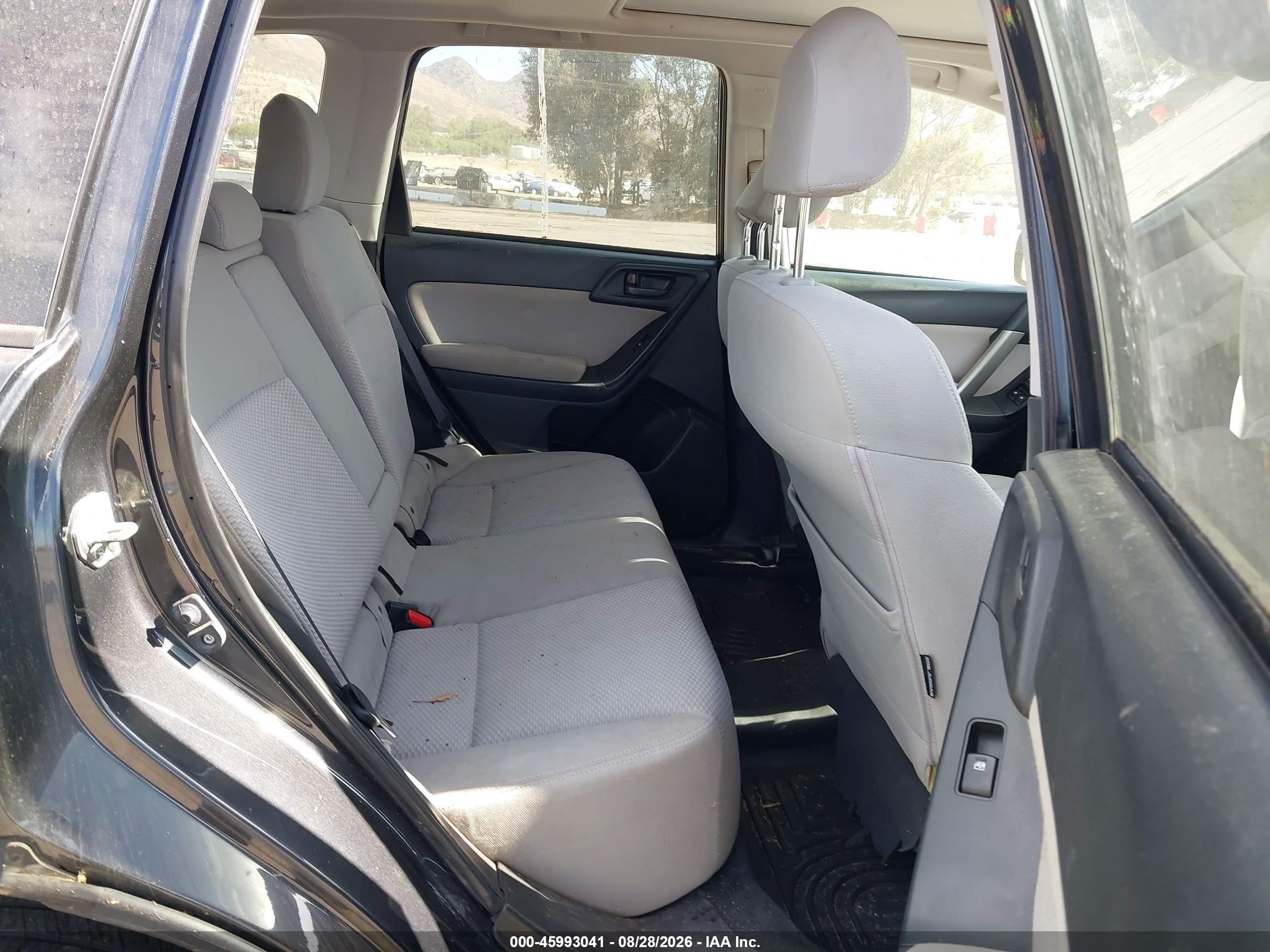 2015 Subaru Forester 2.5i Premium Gray vin: JF2SJADC1FH456228