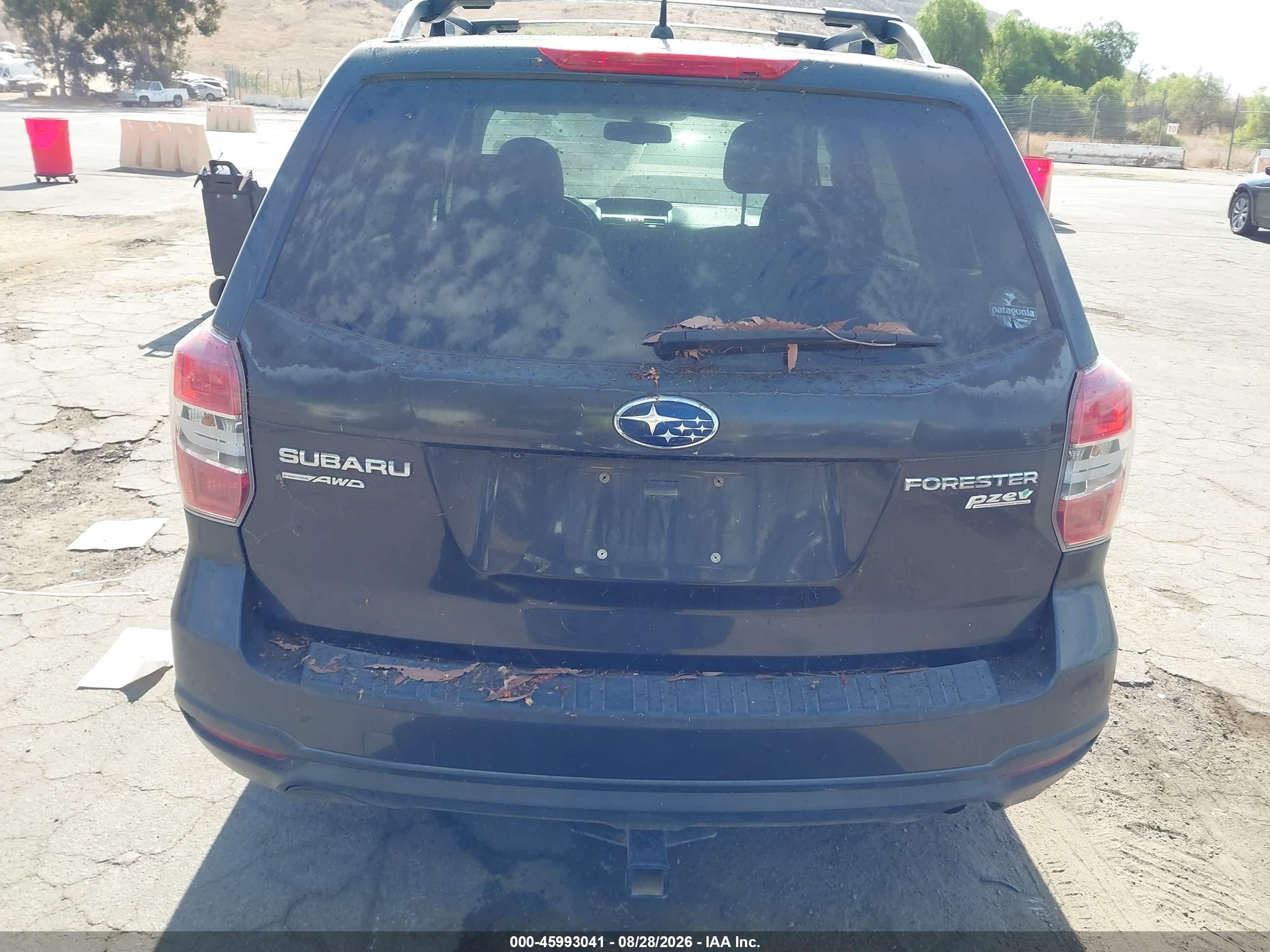 2015 Subaru Forester 2.5i Premium Gray vin: JF2SJADC1FH456228