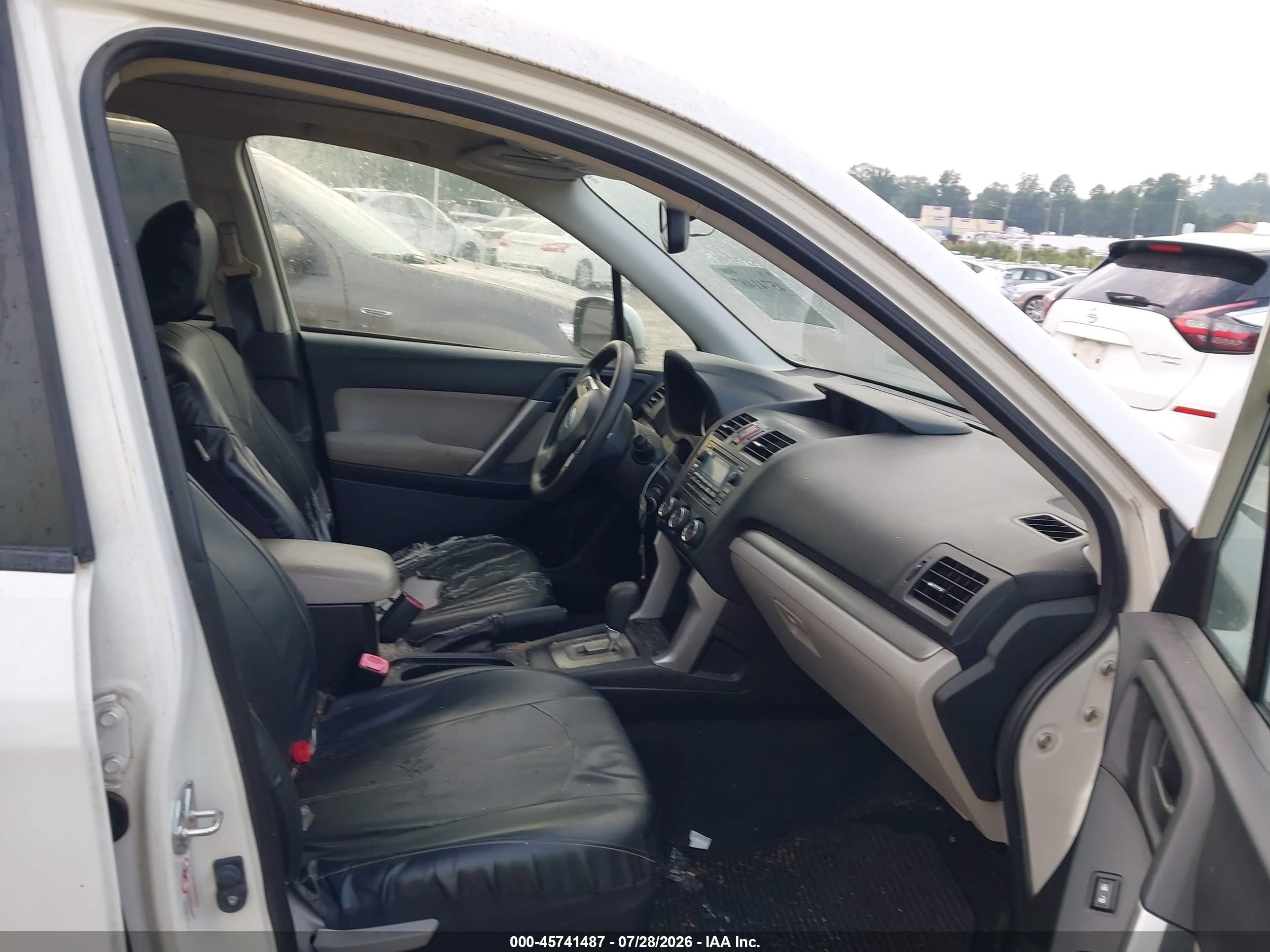 2015 Subaru Forester 2.5i Premium White vin: JF2SJADC1FH482313