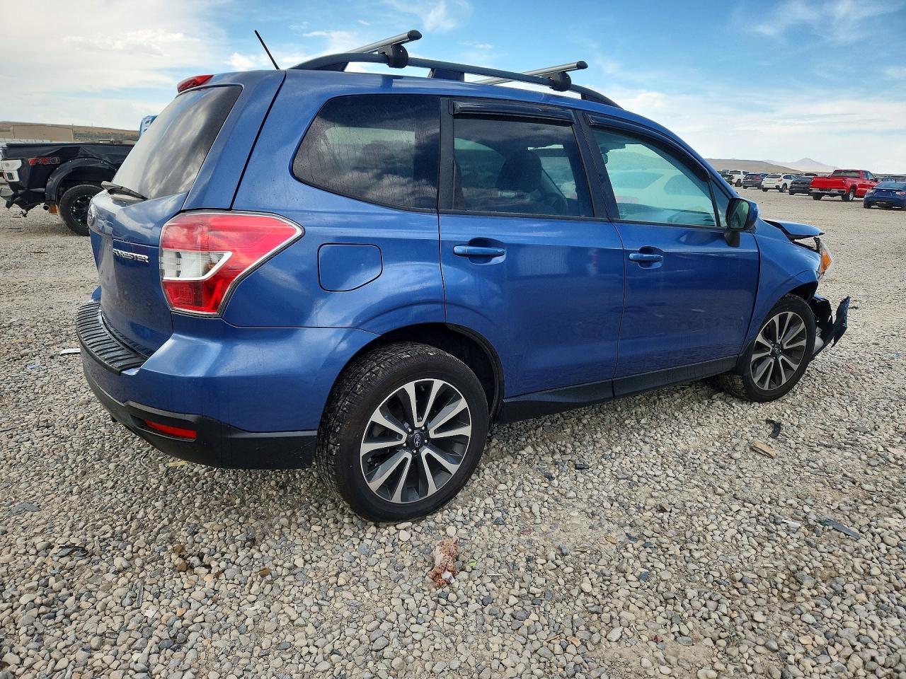 2015 Subaru Forester 2.5i Premium Blue vin: JF2SJADC1FH488001