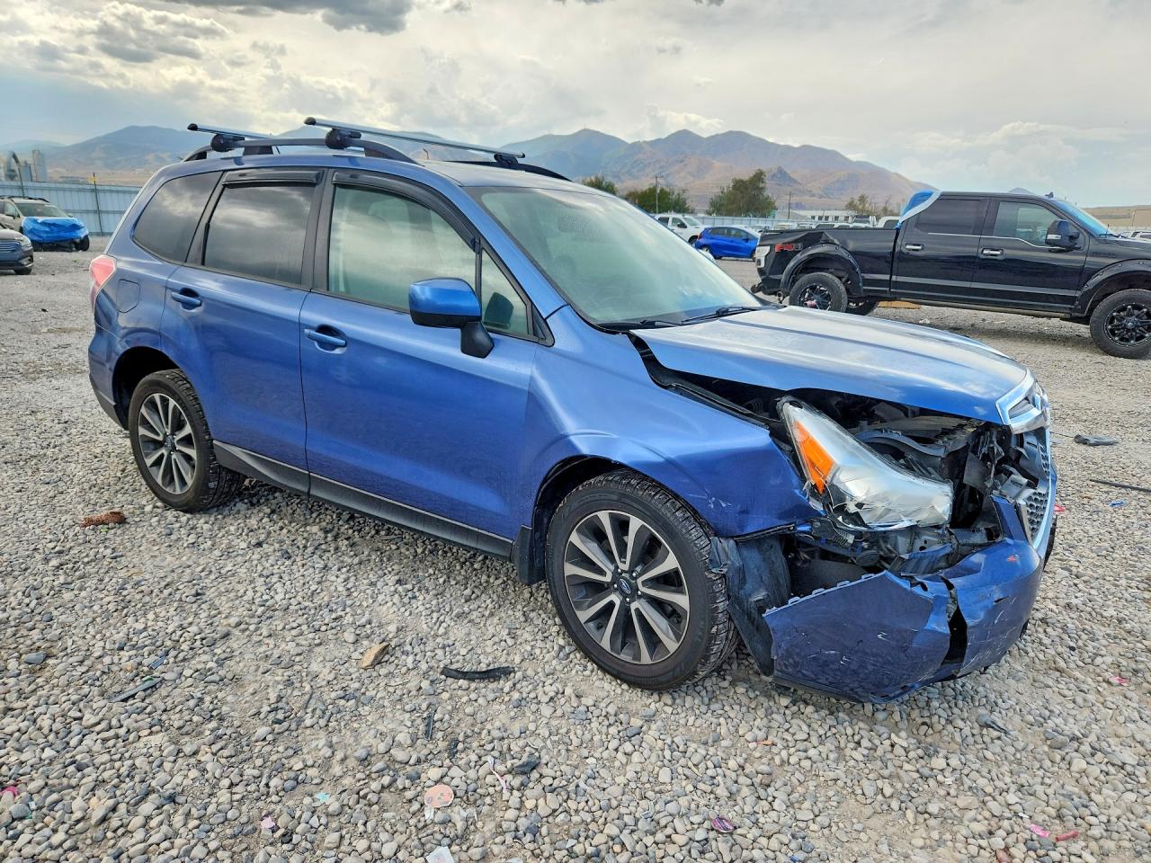 2015 Subaru Forester 2.5i Premium Blue vin: JF2SJADC1FH488001