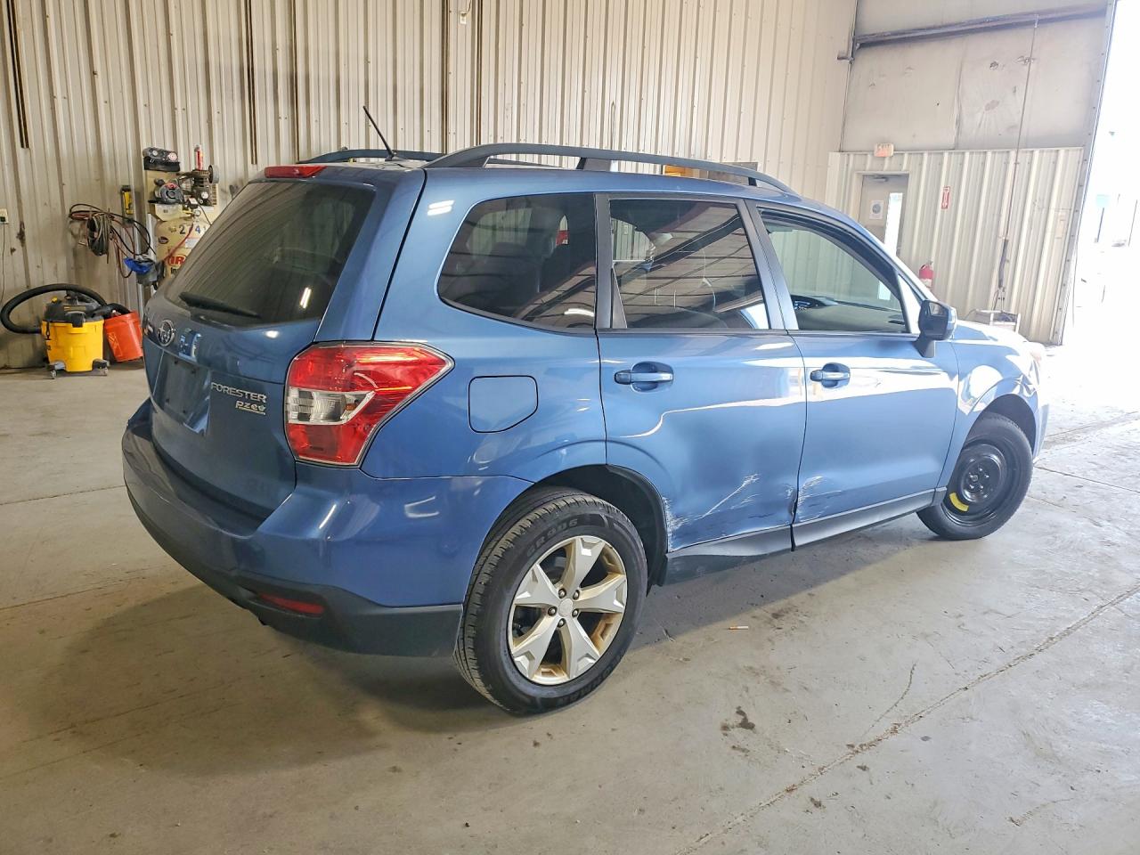 2015 Subaru Forester 2.5i Premium Blue vin: JF2SJADC1FH488936