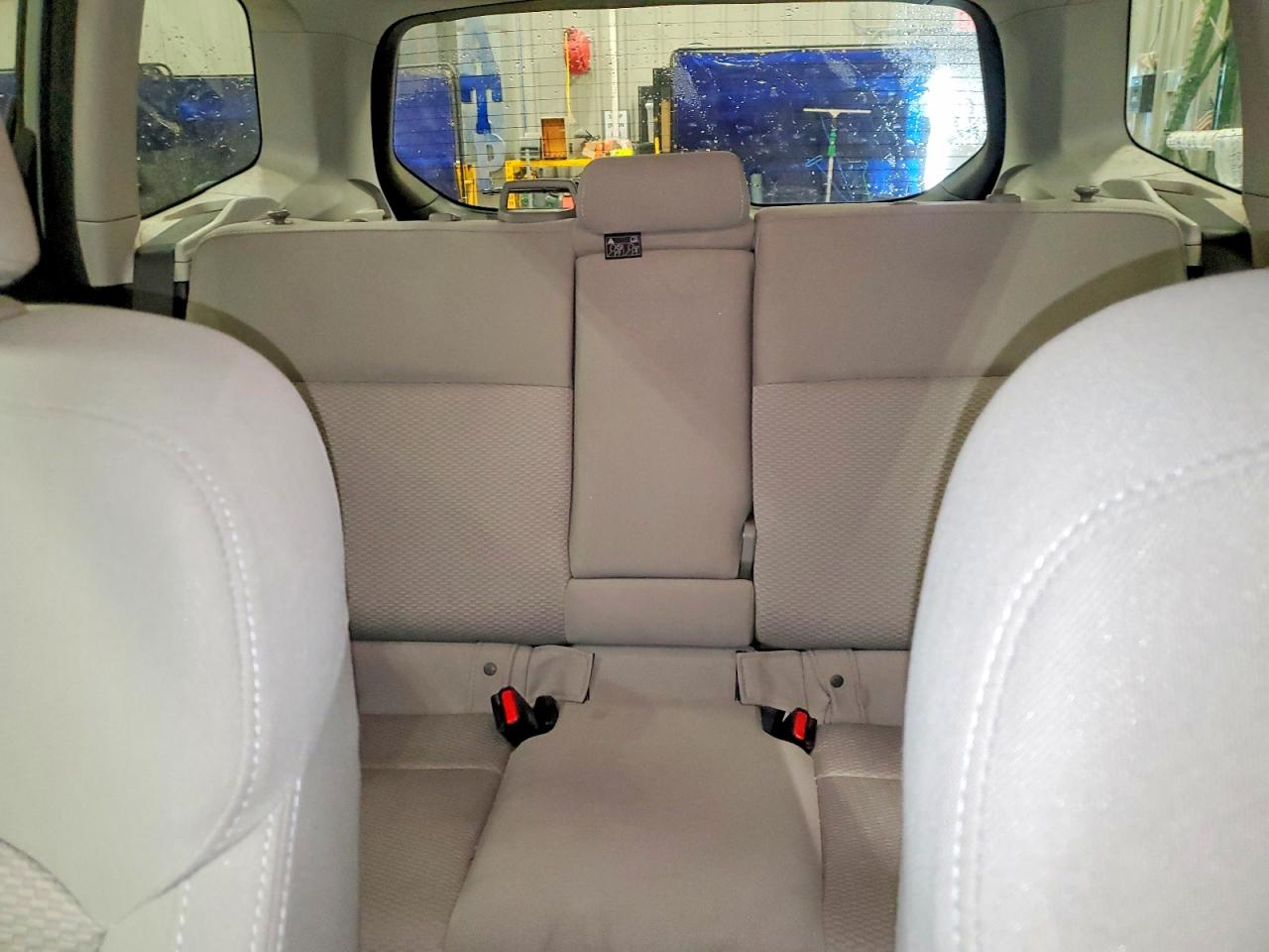 2015 Subaru Forester 2.5i Premium Silver vin: JF2SJADC1FH489973