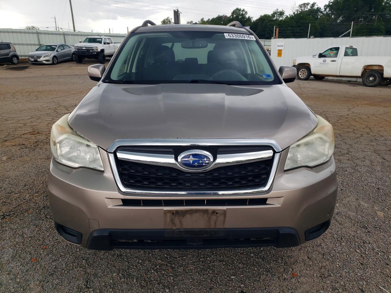 2015 Subaru Forester 2.5i Premium Tan vin: JF2SJADC1FH512412