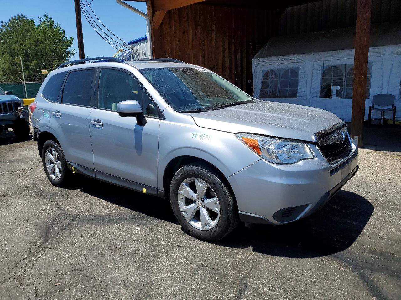2015 Subaru Forester 2.5i Premium Silver vin: JF2SJADC1FH550979