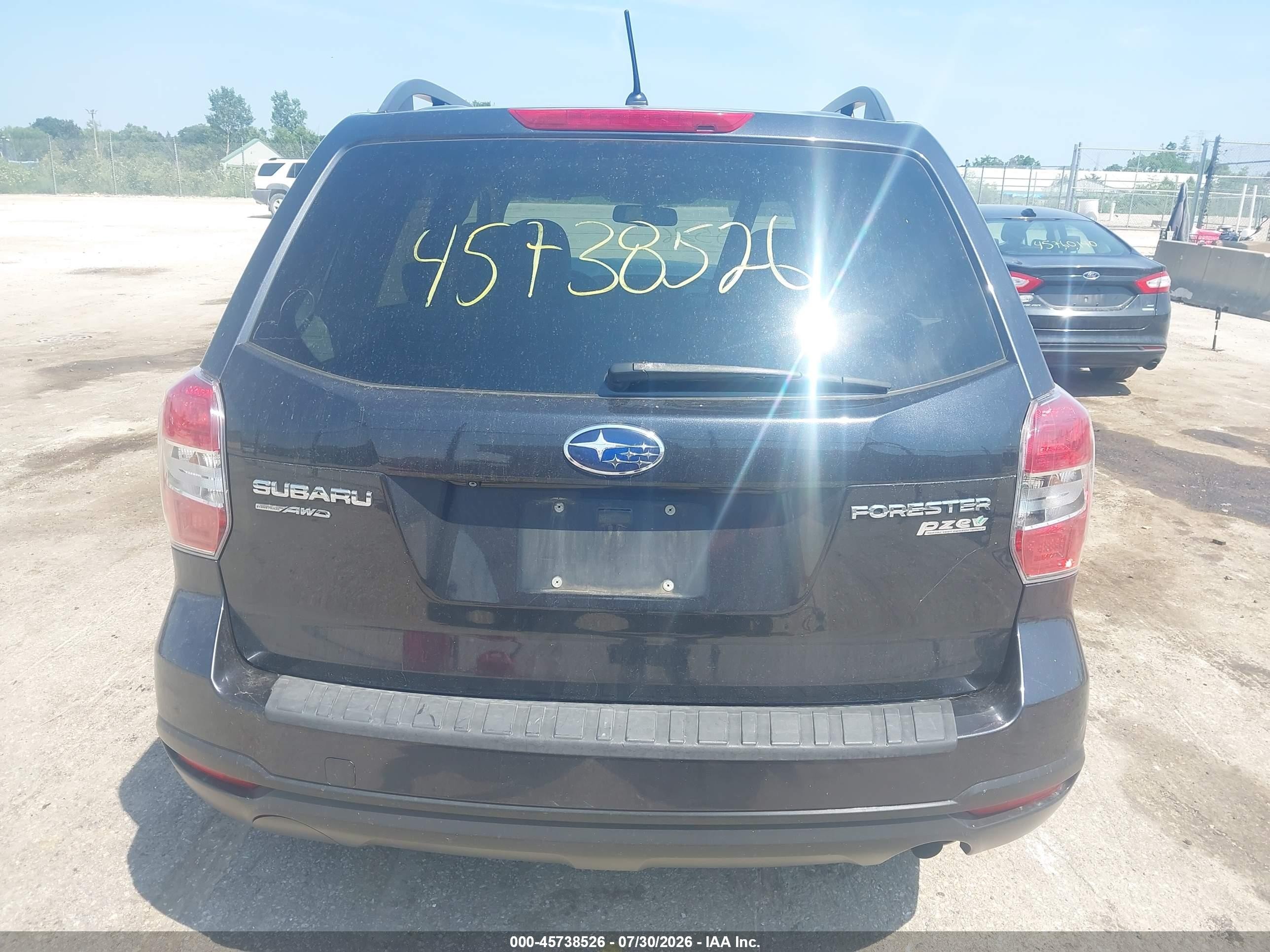 2015 Subaru Forester 2.5i Premium Gray vin: JF2SJADC1FH568933