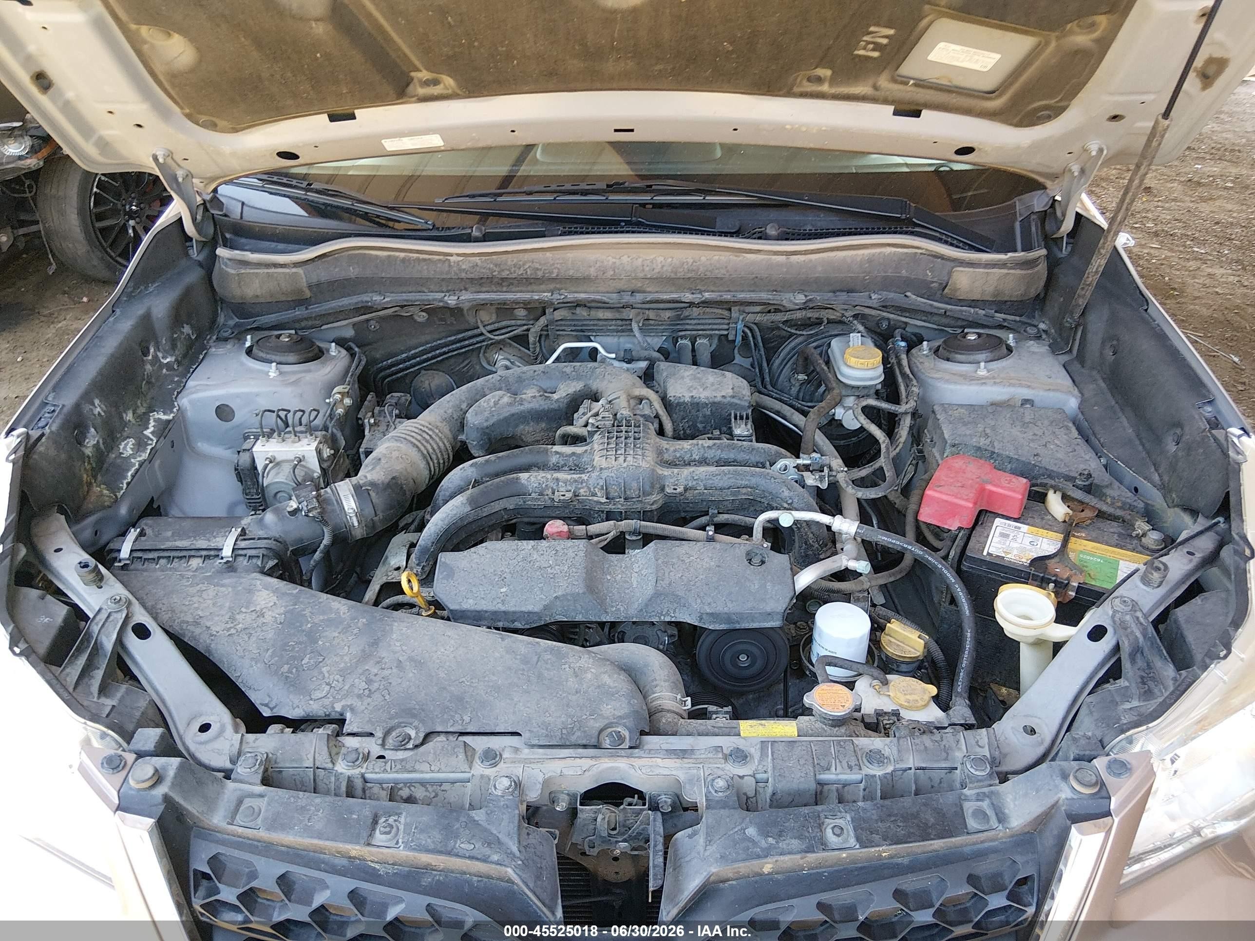 2015 Subaru Forester 2.5i Premium Серебряный vin: JF2SJADC1FH805419