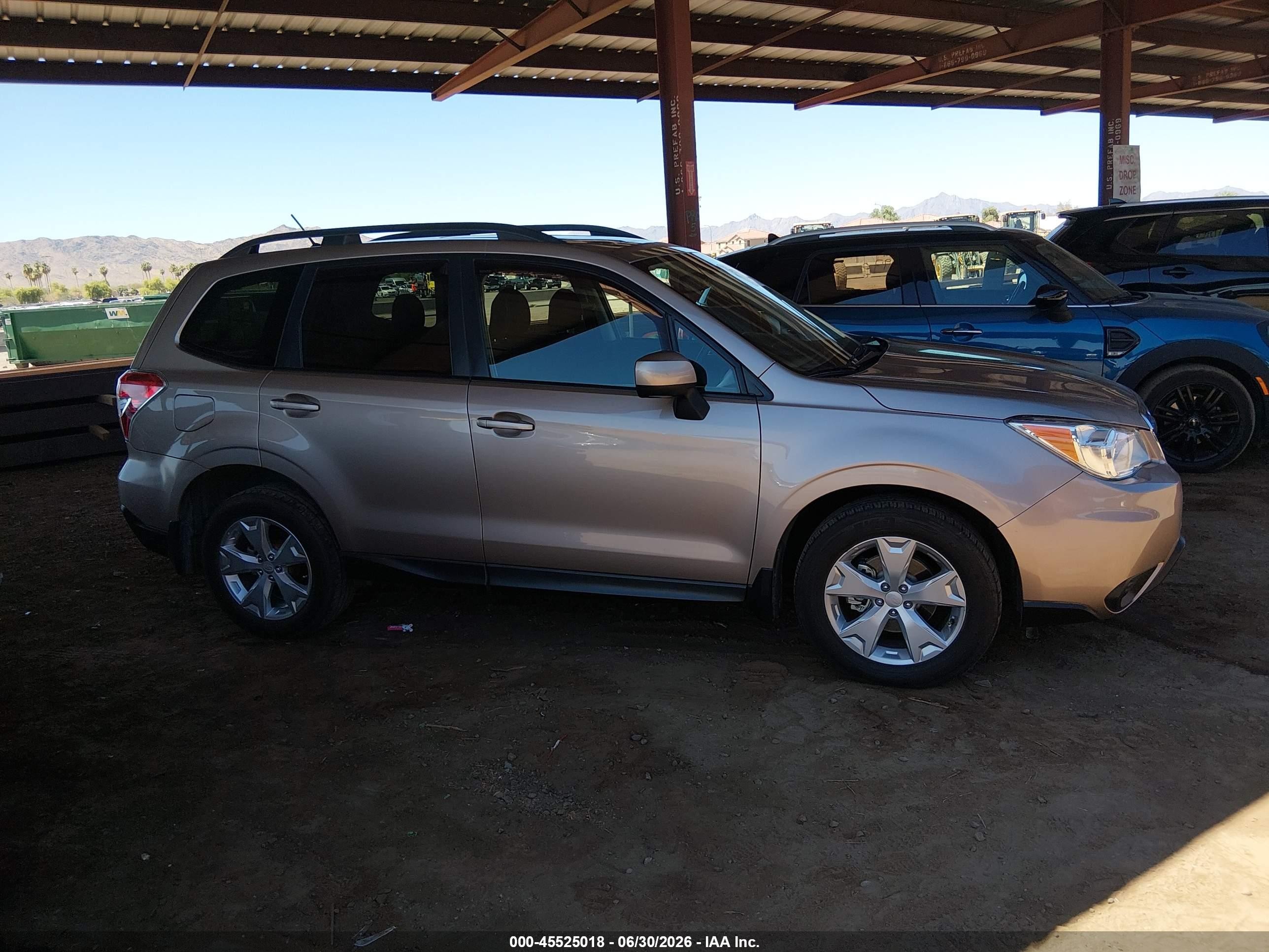 2015 Subaru Forester 2.5i Premium Серебряный vin: JF2SJADC1FH805419