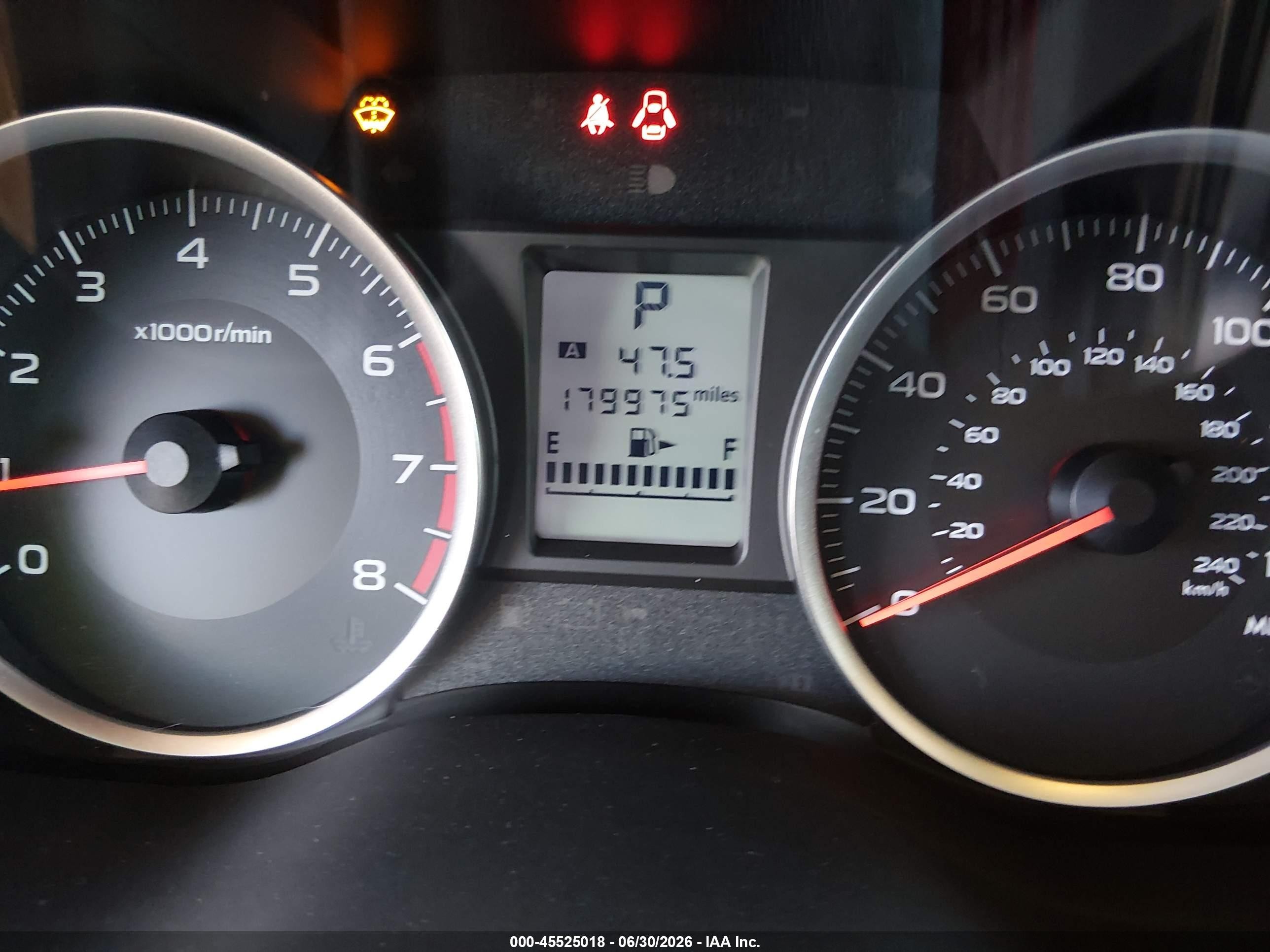 2015 Subaru Forester 2.5i Premium Серебряный vin: JF2SJADC1FH805419