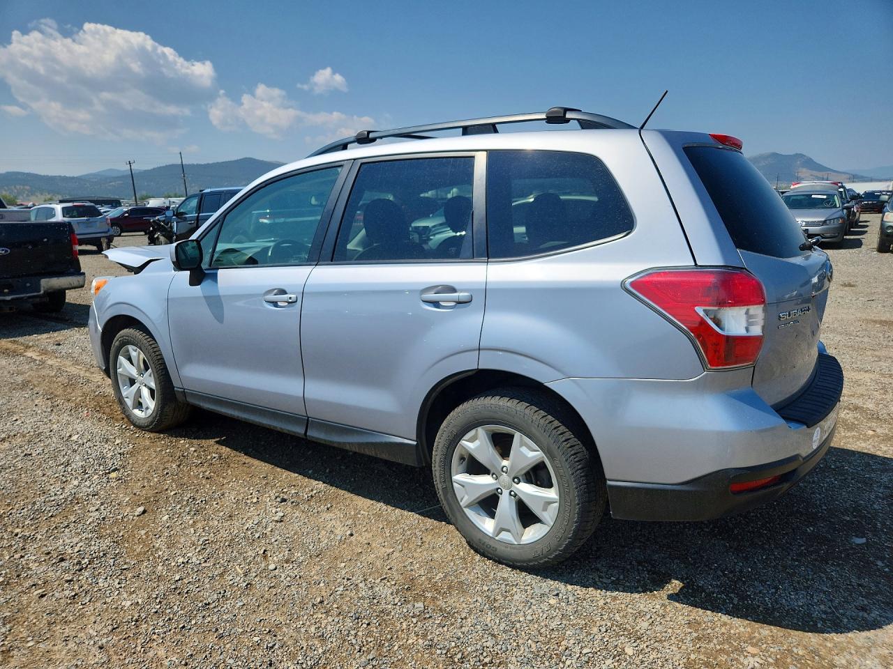 2015 Subaru Forester 2.5i Premium Серебряный vin: JF2SJADC1FH838551
