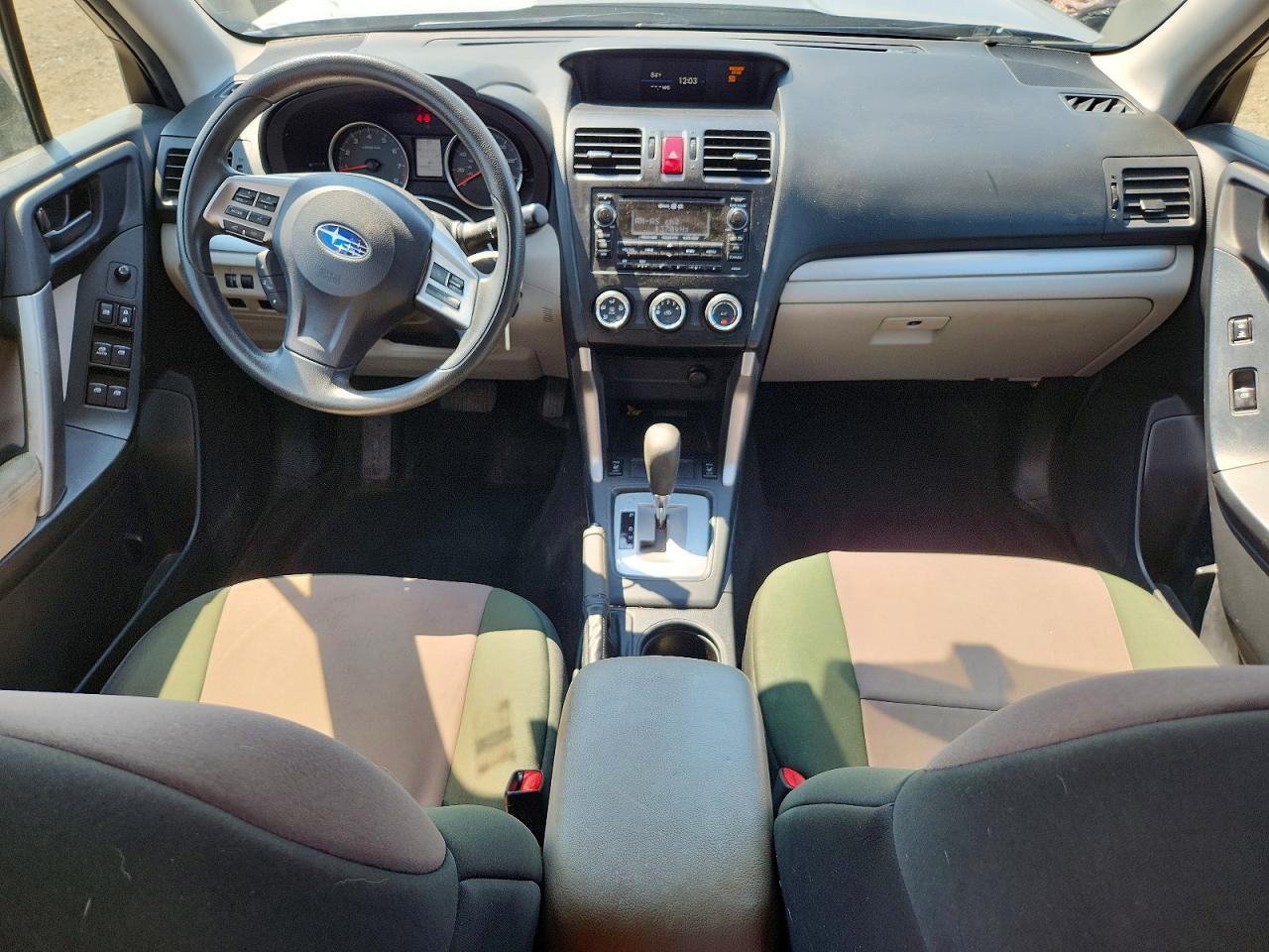 2015 Subaru Forester 2.5i Premium Серебряный vin: JF2SJADC1FH838551