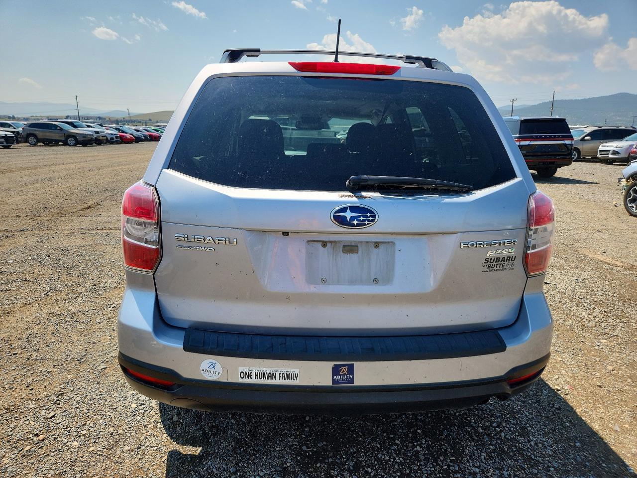 2015 Subaru Forester 2.5i Premium Серебряный vin: JF2SJADC1FH838551
