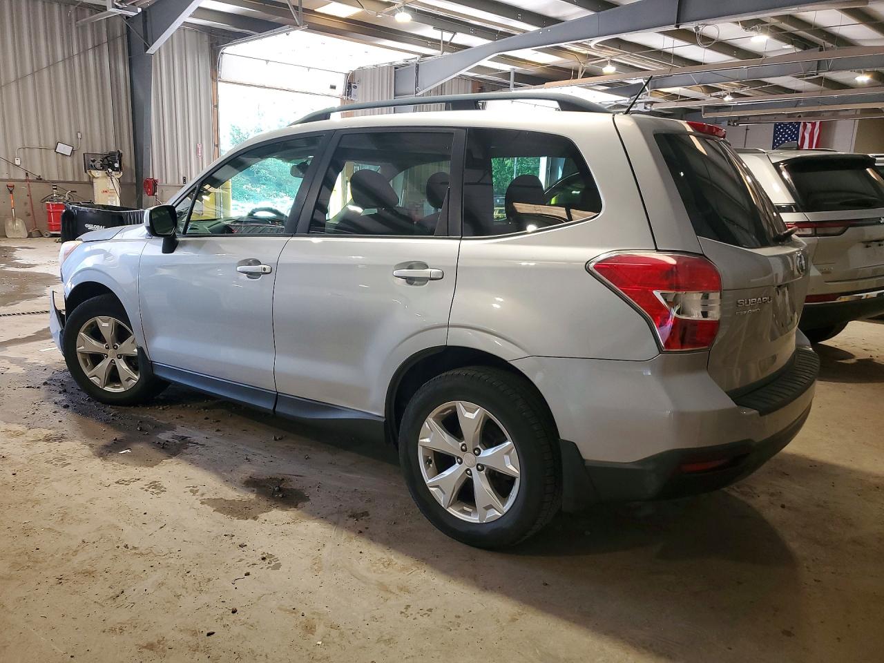 2014 Subaru Forester 2.5i Premium Silver vin: JF2SJADC2EH526446
