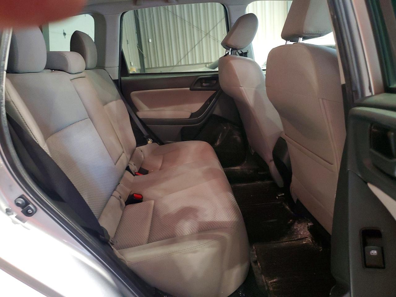 2014 Subaru Forester 2.5i Premium Silver vin: JF2SJADC2EH526446