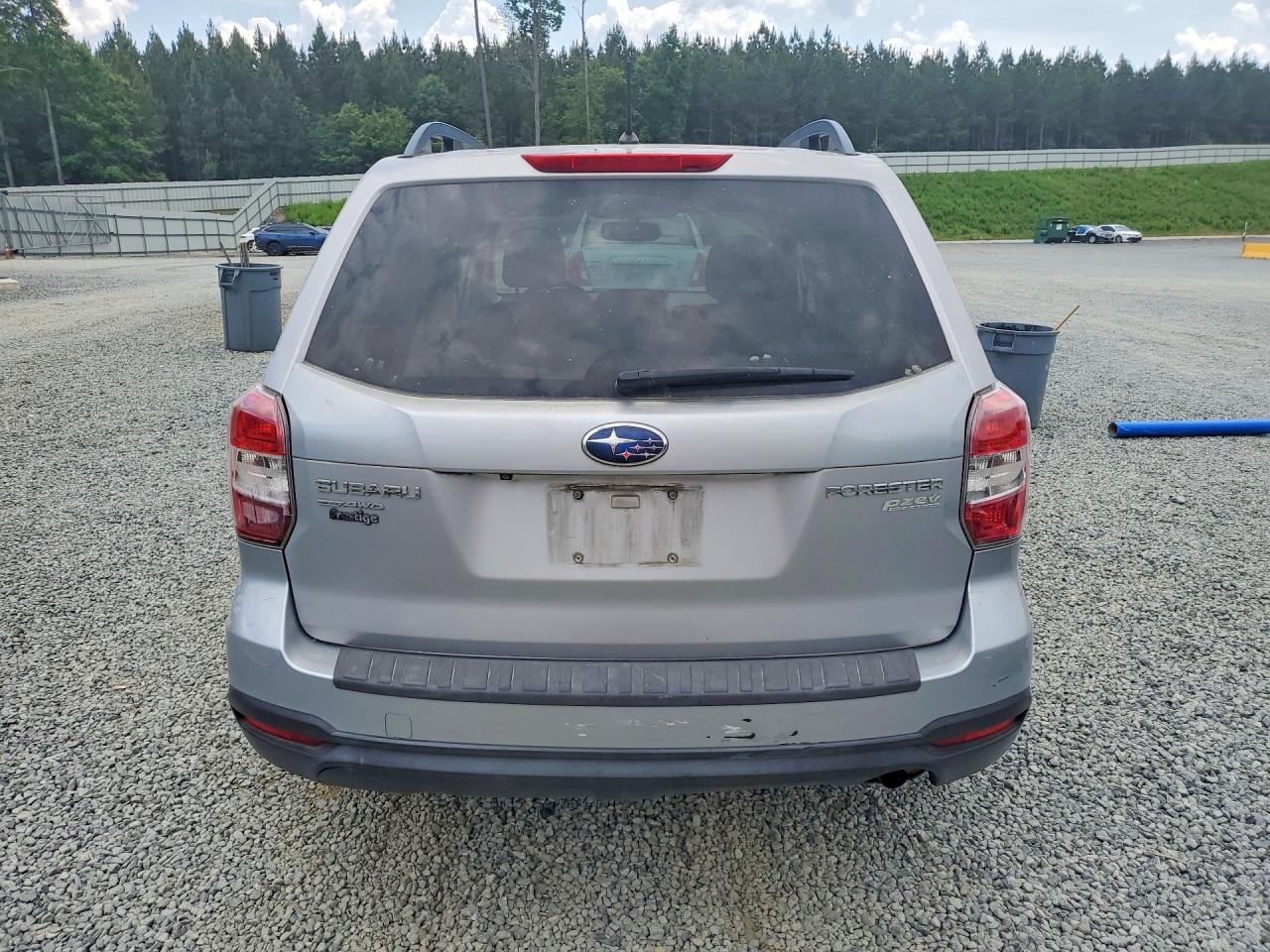 2015 Subaru Forester 2.5i Premium Silver vin: JF2SJADC2FH402968