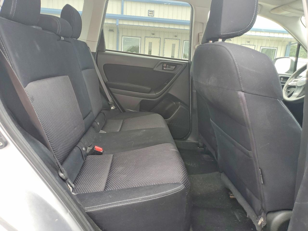 2015 Subaru Forester 2.5i Premium Silver vin: JF2SJADC2FH402968