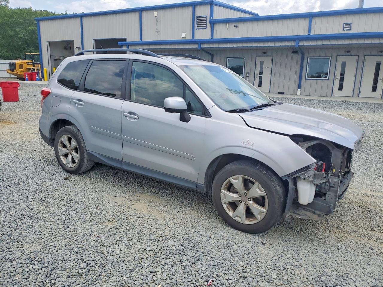 2015 Subaru Forester 2.5i Premium Silver vin: JF2SJADC2FH402968