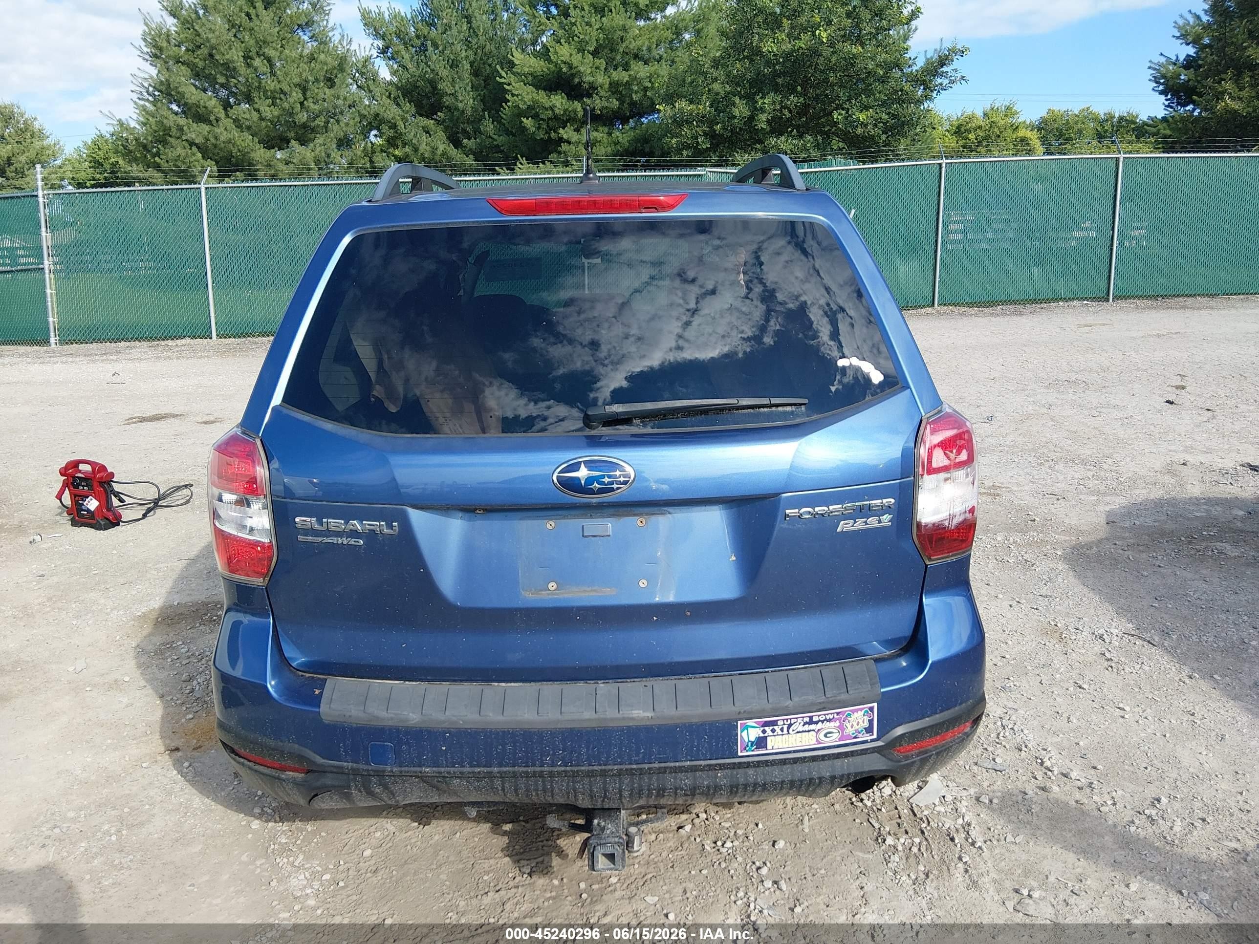 2015 Subaru Forester 2.5i Premium Blue vin: JF2SJADC2FH409547