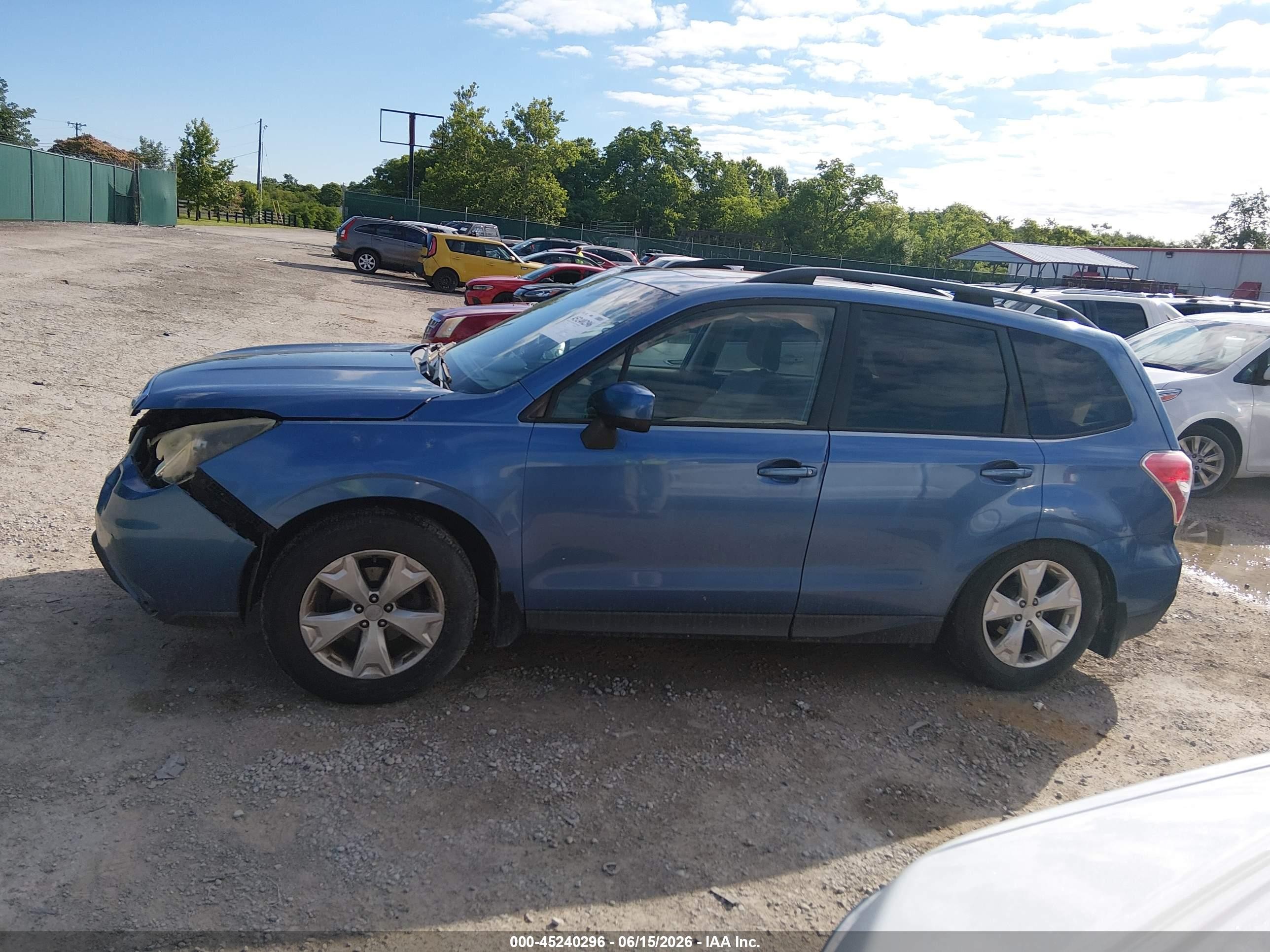 2015 Subaru Forester 2.5i Premium Blue vin: JF2SJADC2FH409547