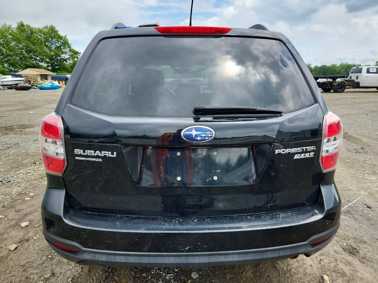 2015 Subaru Forester 2.5i Premium Black vin: JF2SJADC2FH411539
