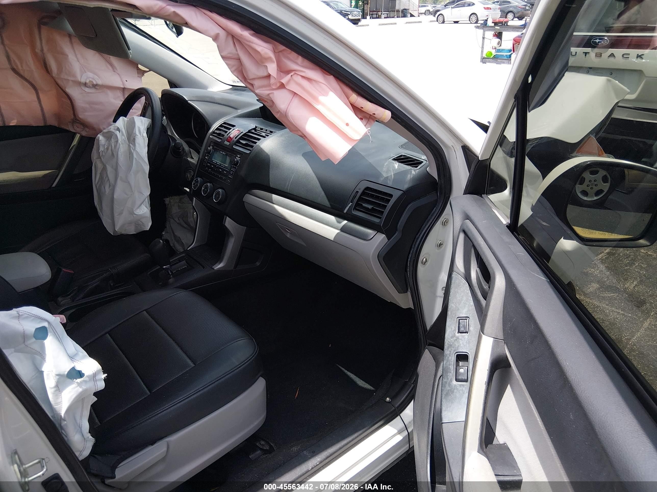 2015 Subaru Forester 2.5i Premium White vin: JF2SJADC2FH414229