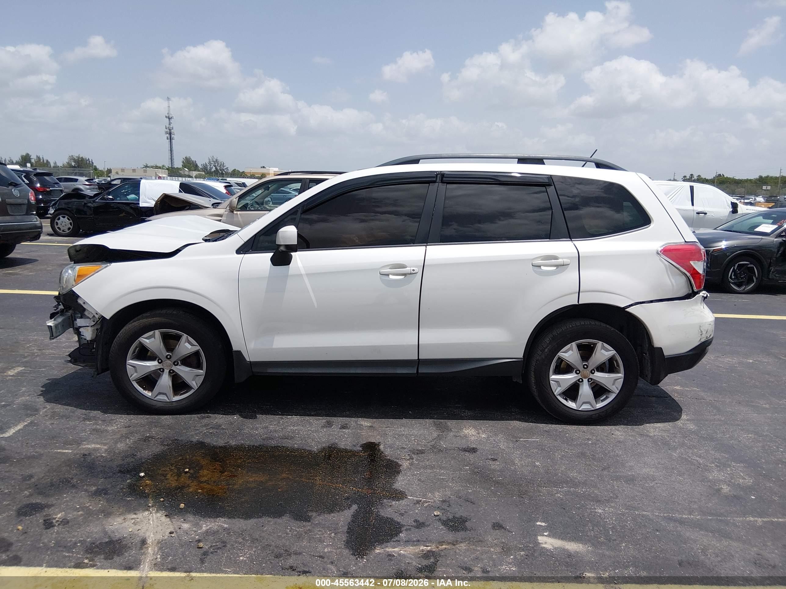 2015 Subaru Forester 2.5i Premium White vin: JF2SJADC2FH414229