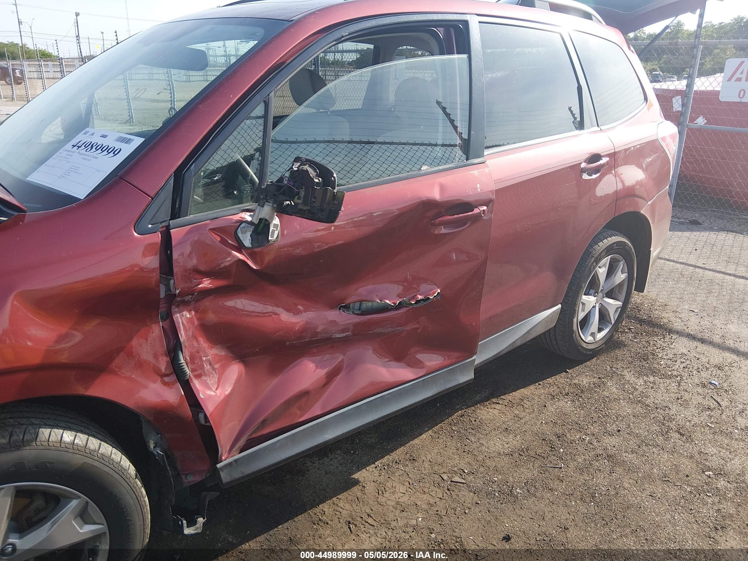 2015 Subaru Forester 2.5i Premium Red vin: JF2SJADC2FH432732