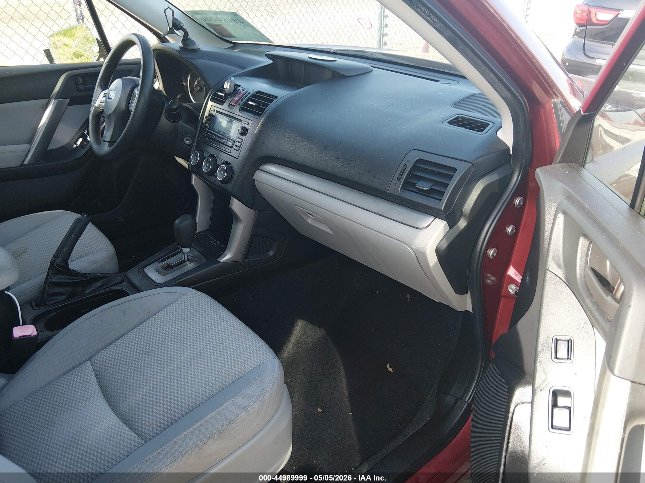 2015 Subaru Forester 2.5i Premium Red vin: JF2SJADC2FH432732