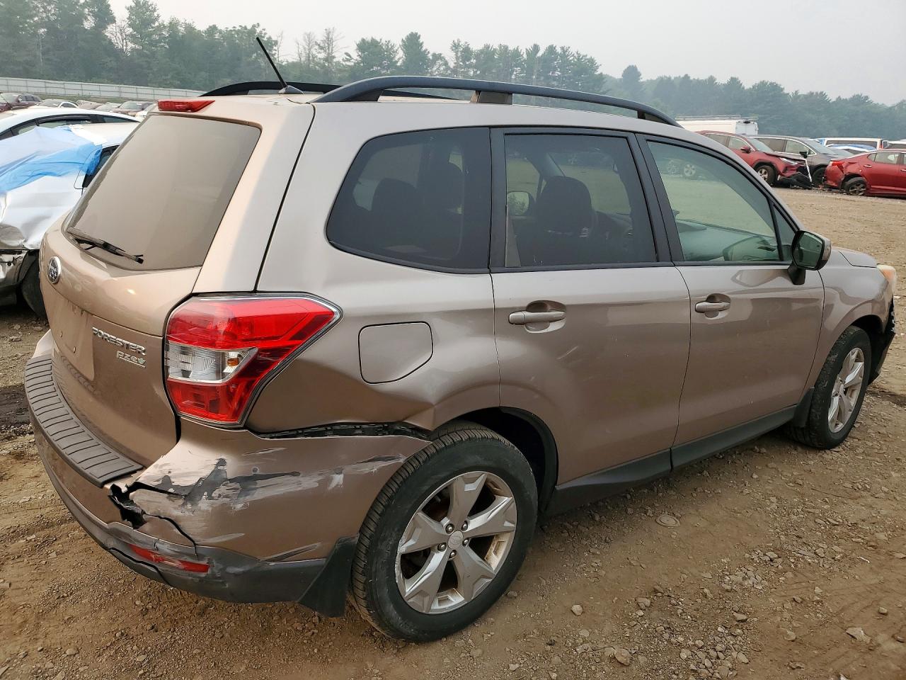2015 Subaru Forester 2.5i Premium Silver vin: JF2SJADC2FH435548