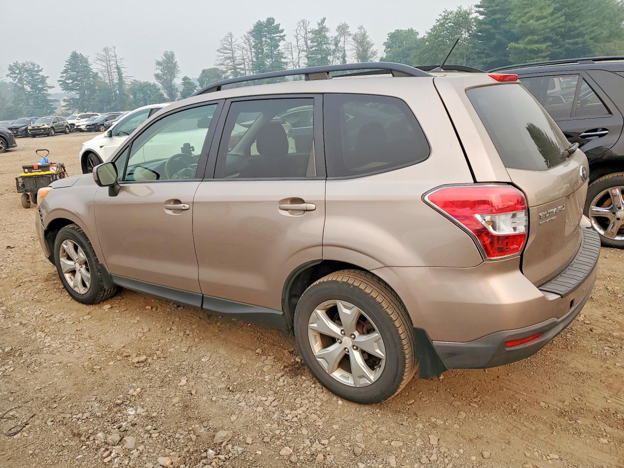2015 Subaru Forester 2.5i Premium Silver vin: JF2SJADC2FH435548