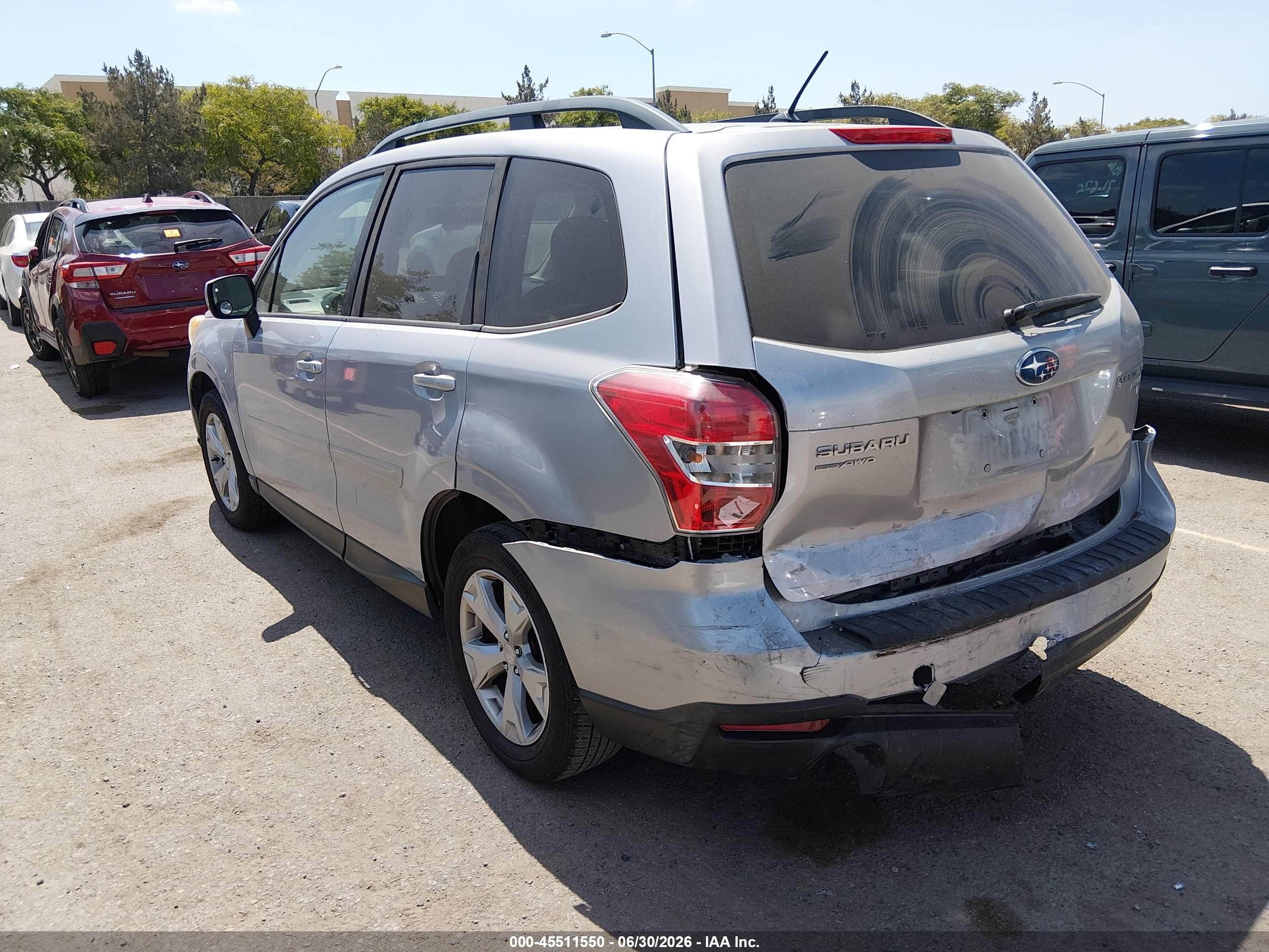 2015 Subaru Forester 2.5i Premium Silver vin: JF2SJADC2FH447800