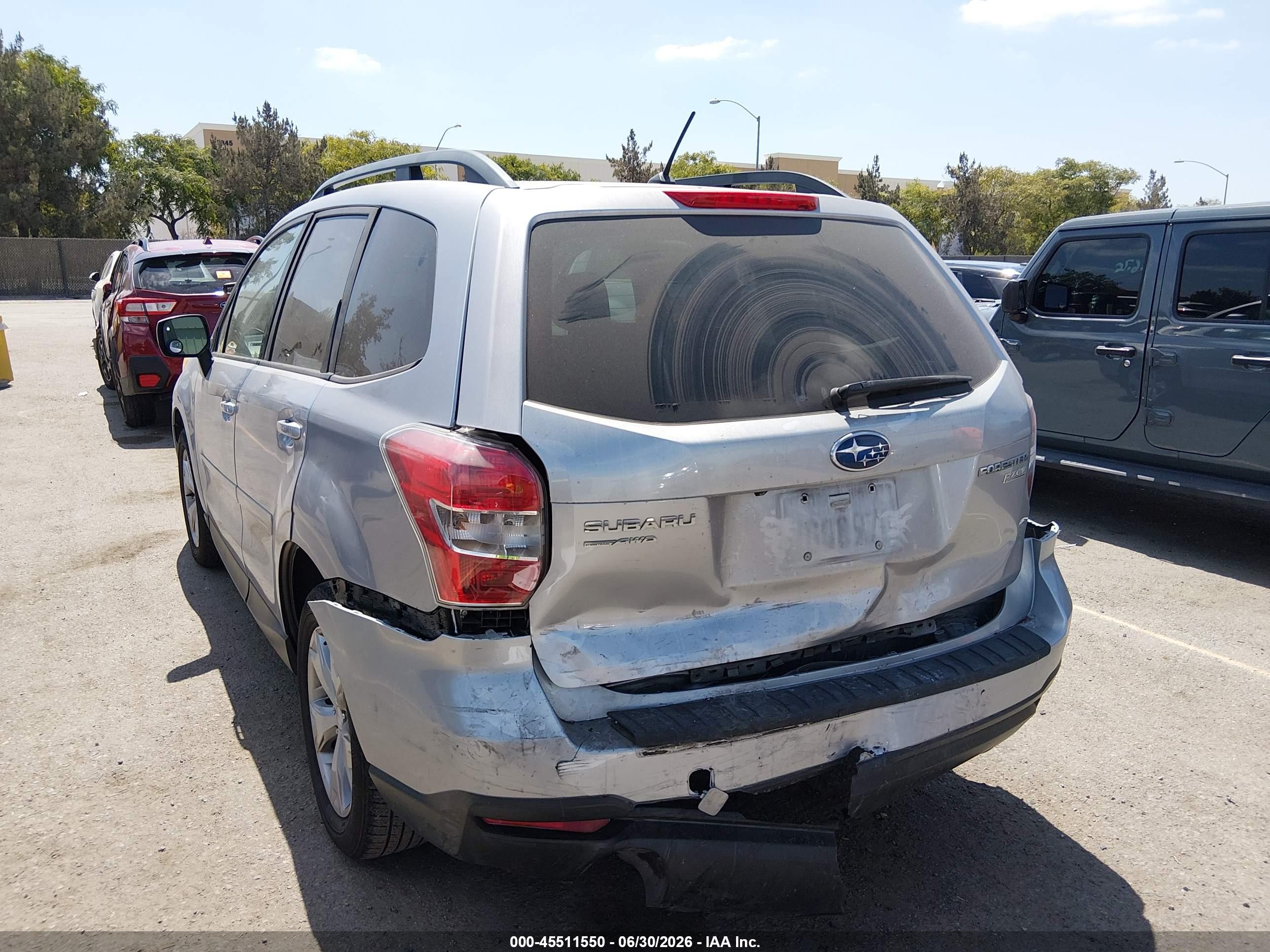 2015 Subaru Forester 2.5i Premium Silver vin: JF2SJADC2FH447800